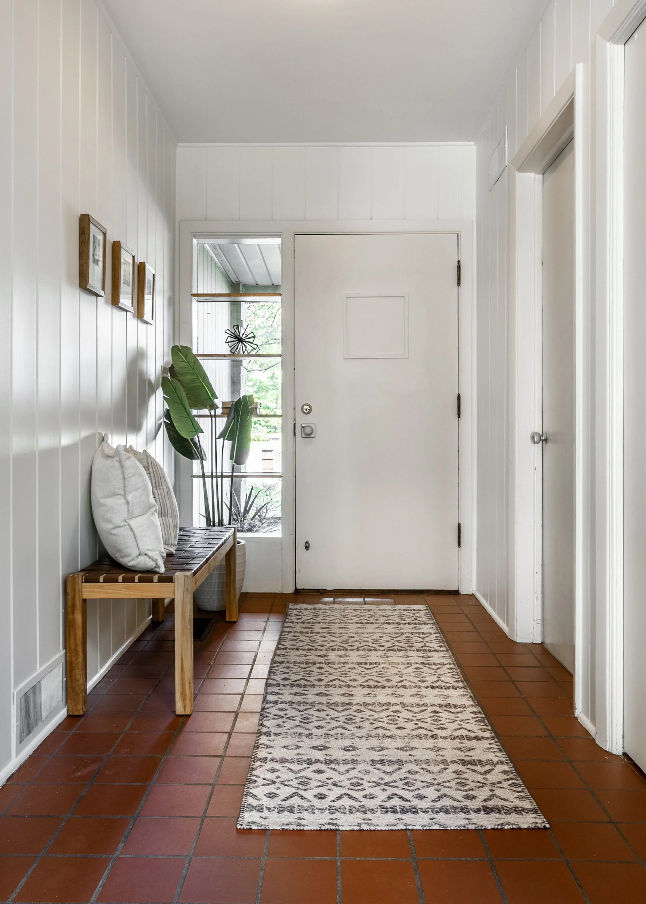 06-1207 Golden Hill Dr.jpg