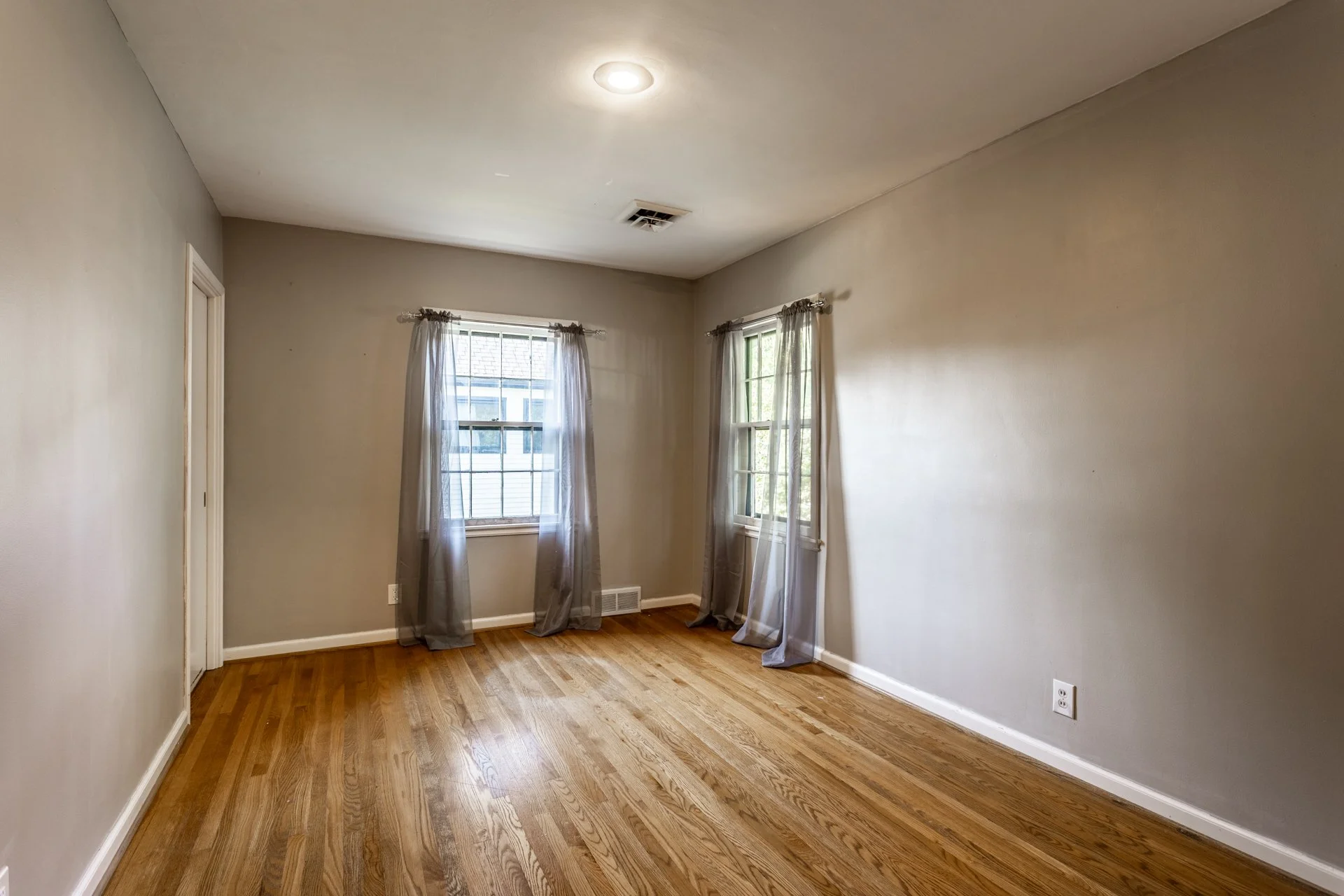 26- (7508 N Meridian).jpg