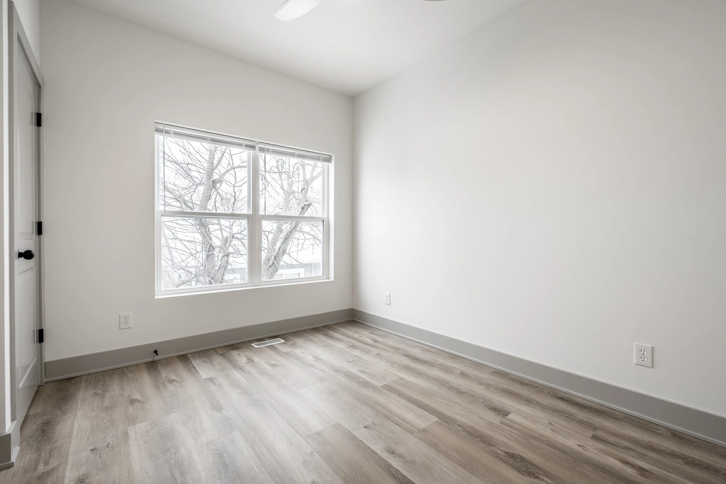 28 - 530 W 41st St.jpg