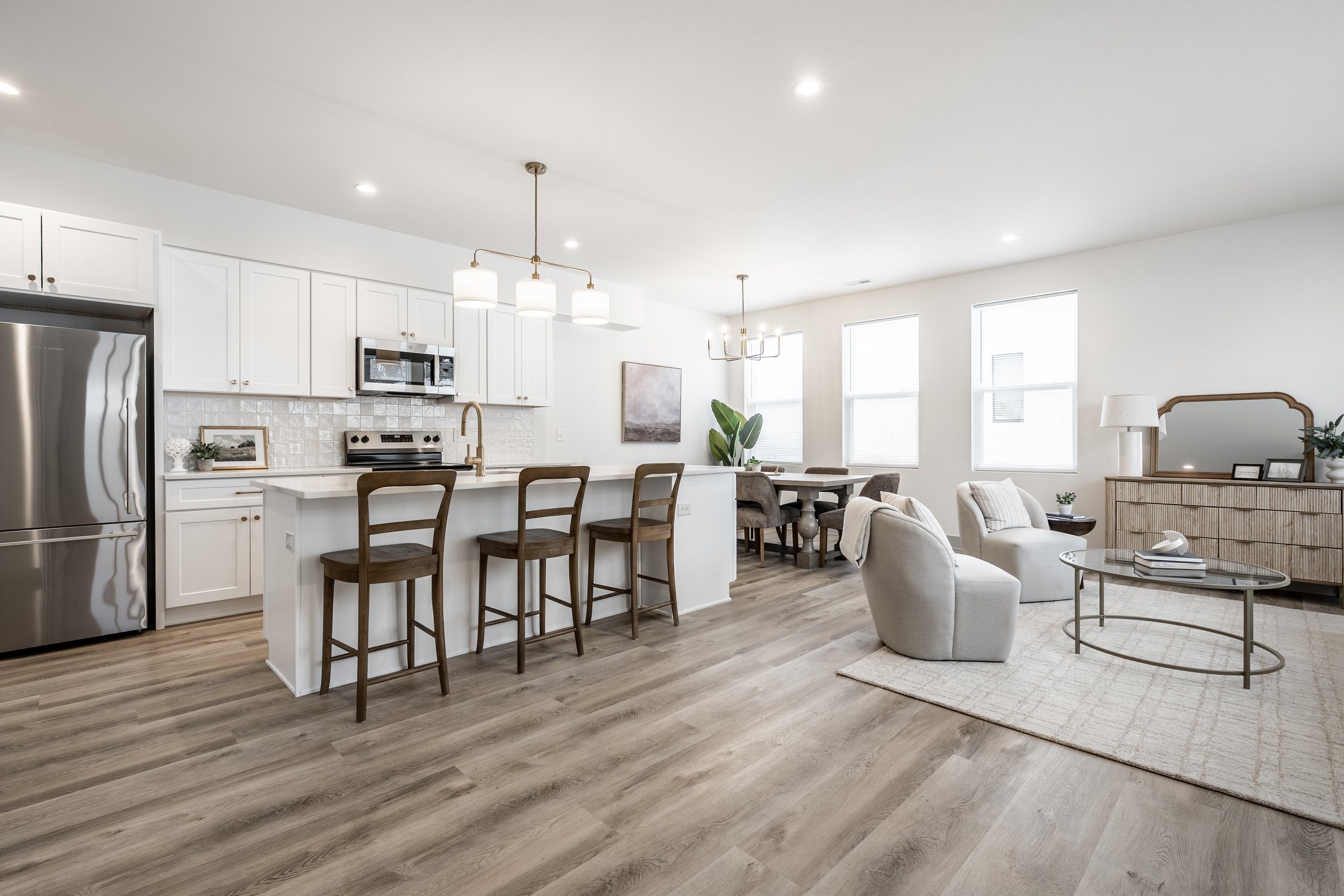 07 - 530 W 41st St.jpg