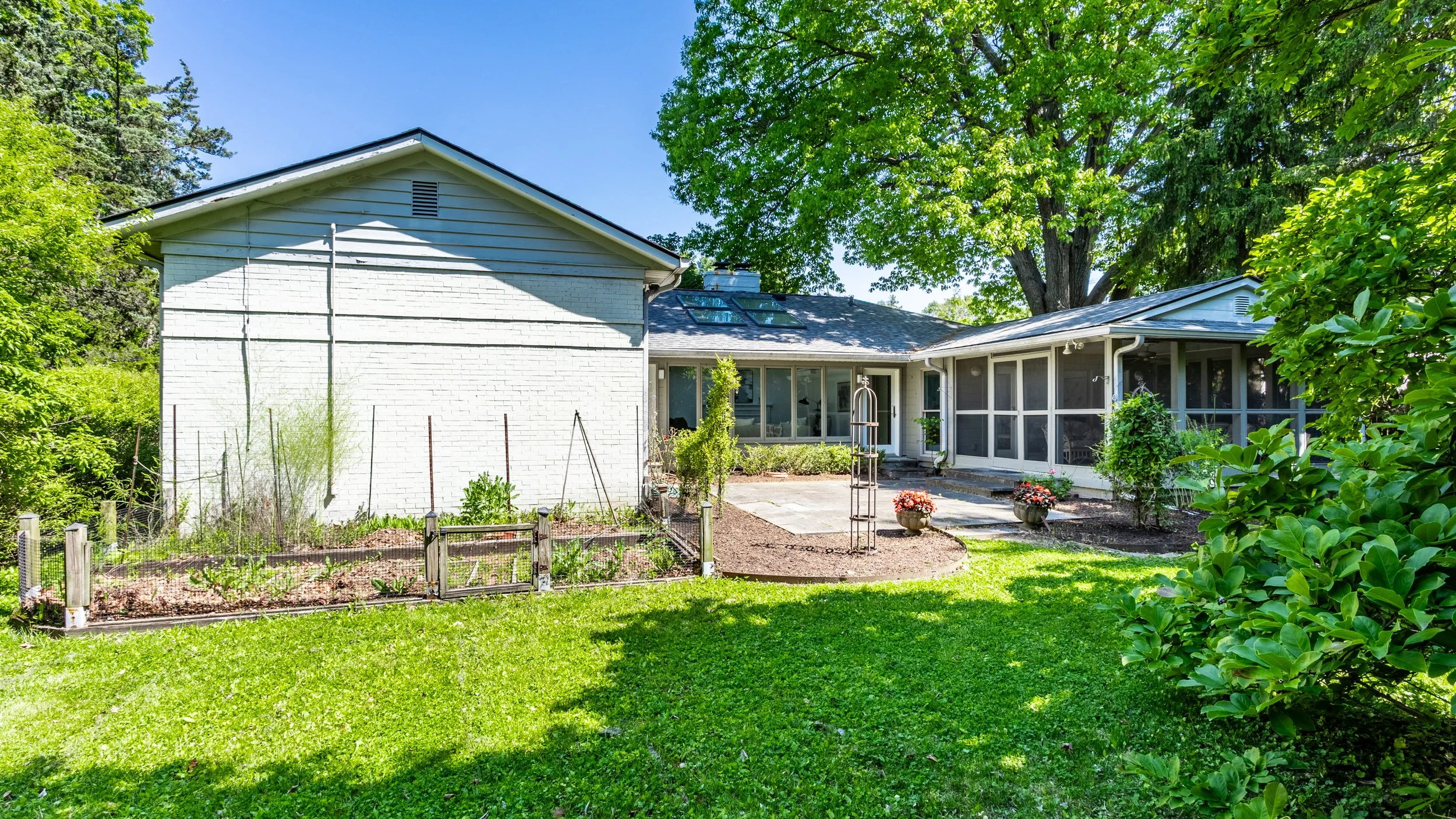 45-1207 Golden Hill Dr.jpg