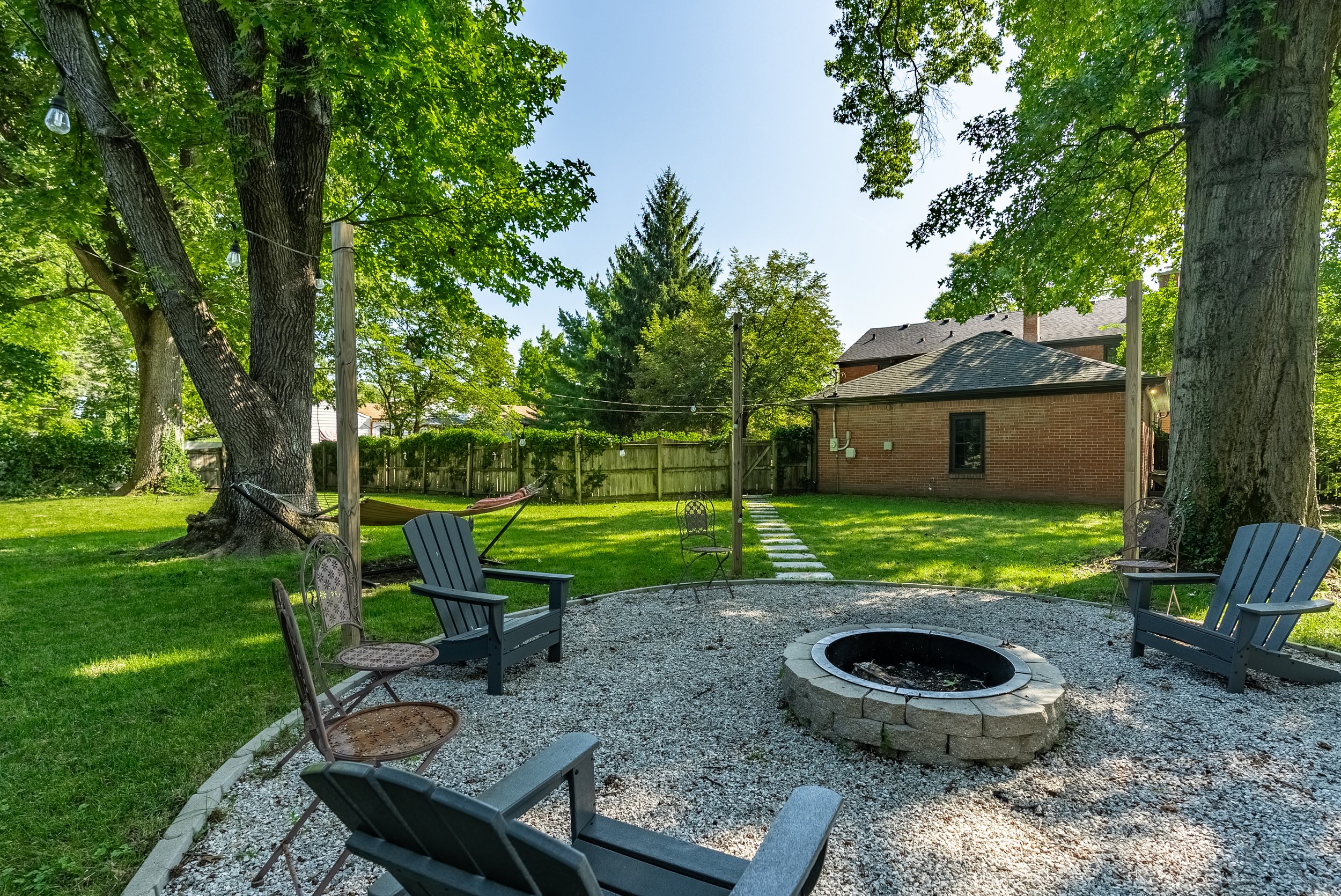 13-7508 N Meridian St - Exteriors.jpg