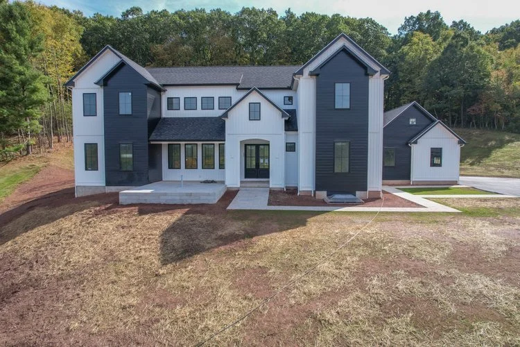 694 Moss Farms Road, Cheshire, CT