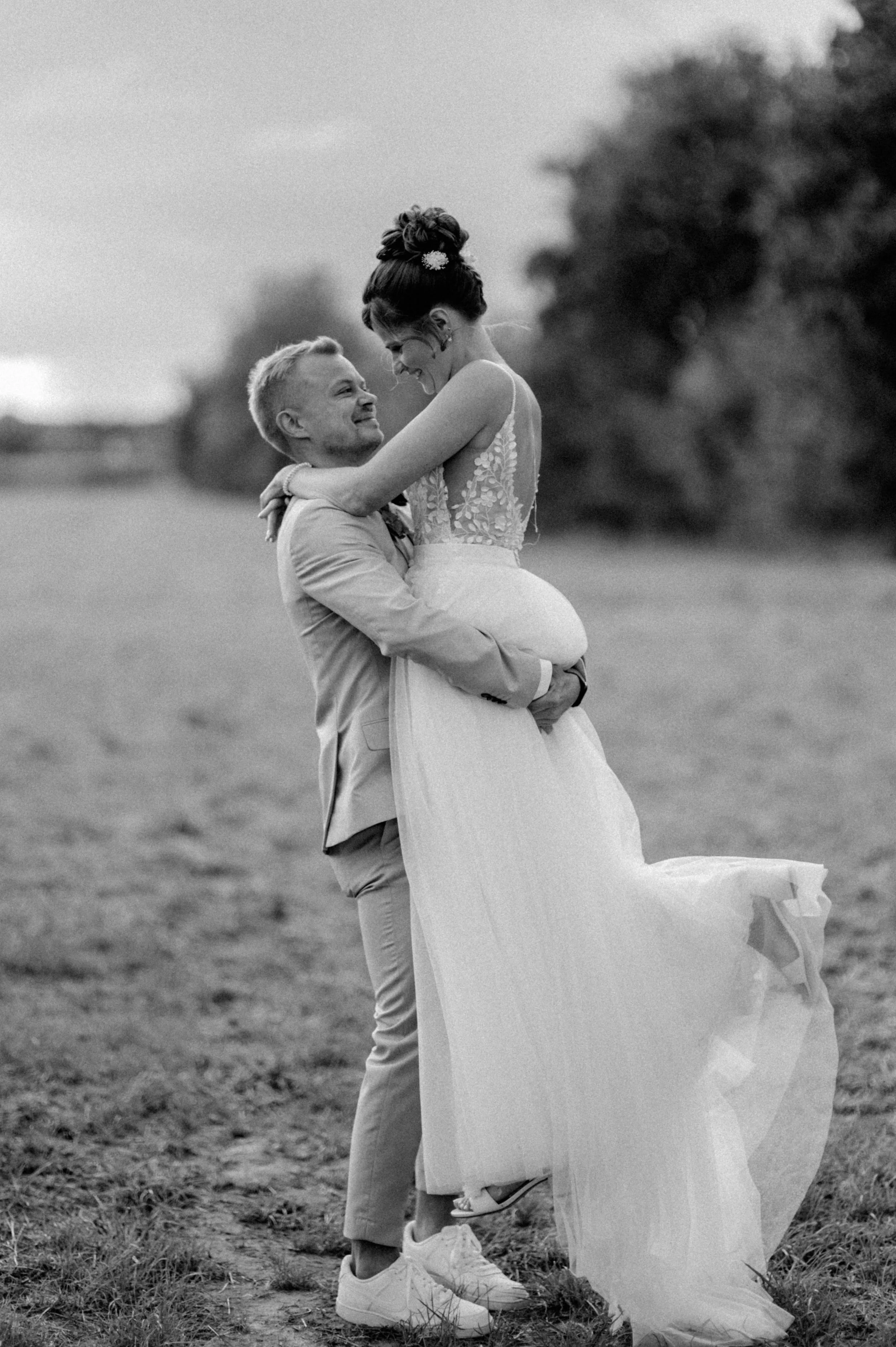 Laura & Joel 075.jpg