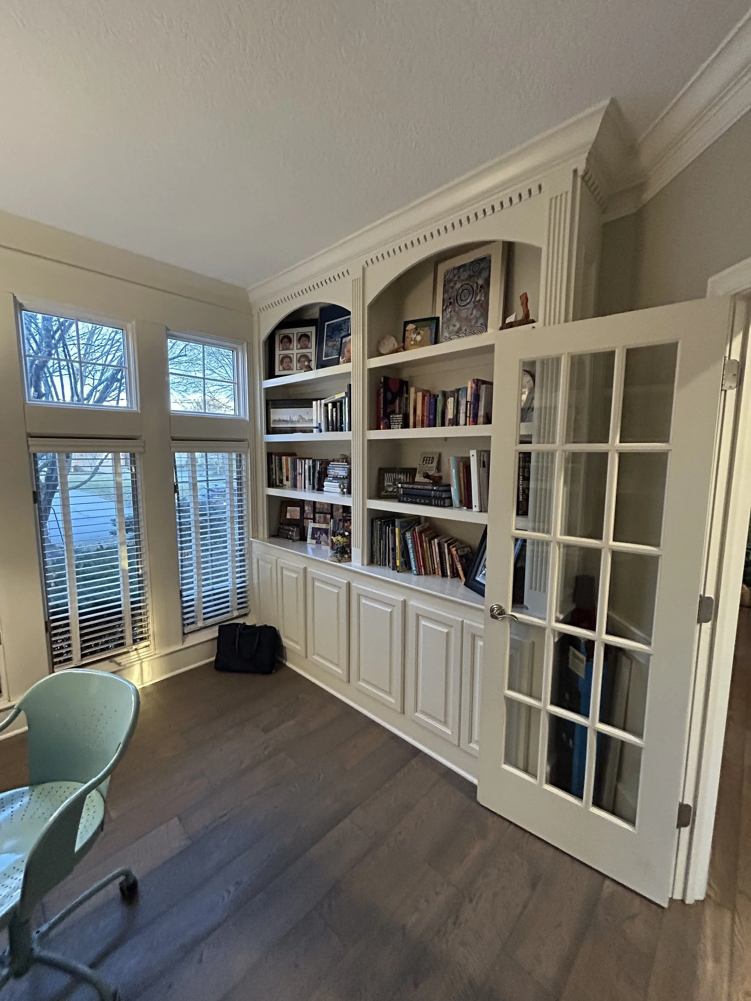 MUDROOM BEFORE 