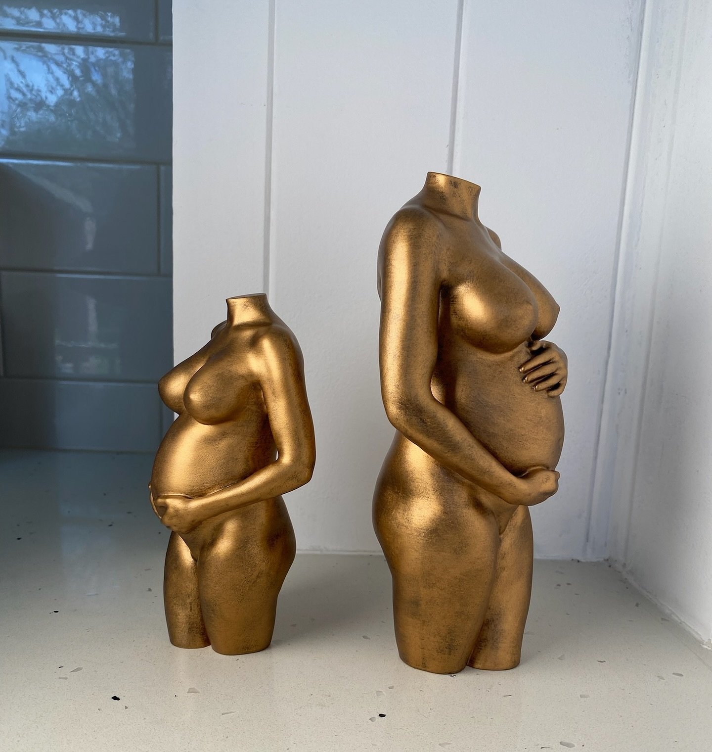 Why have one when you can have two? This beautiful mama couldn&rsquo;t decide which pose she preferred so went with both ❤️
We go through various poses, generally 2 or 3 during your scan appointment and a lot of the time it&rsquo;s hard to choose whi