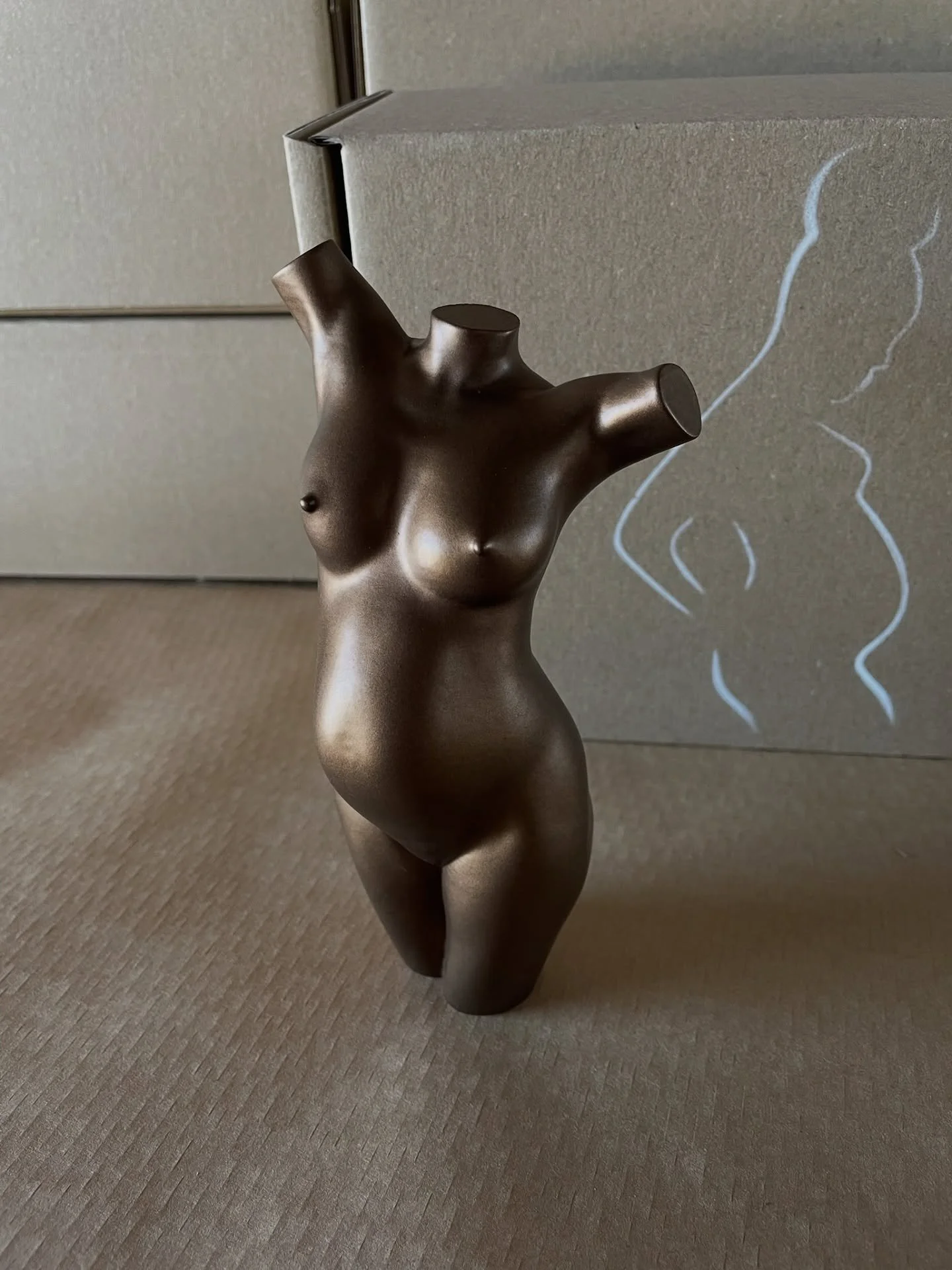 Another day another batch of sculptures to send out to our lovely new mamas 🥰
Nothing better than receiving a package during maternity leave especially when the package your very own beautiful pregnancy sculpture of your body from only a few weeks b