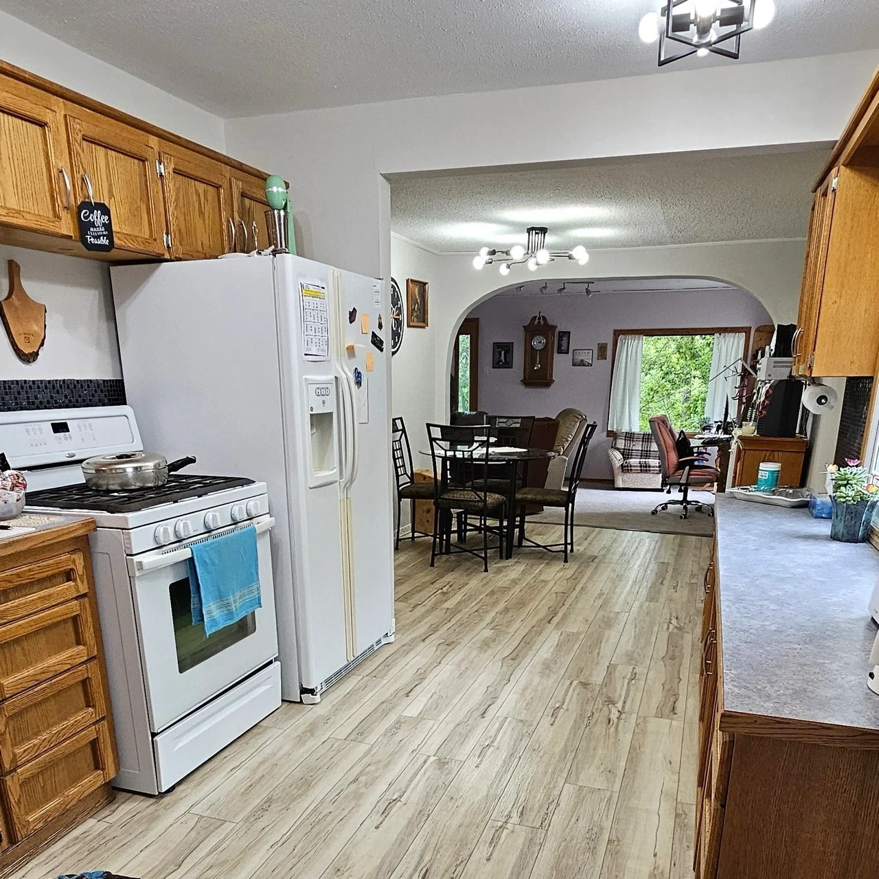 113 Lakeview Crescent - 4.jpeg