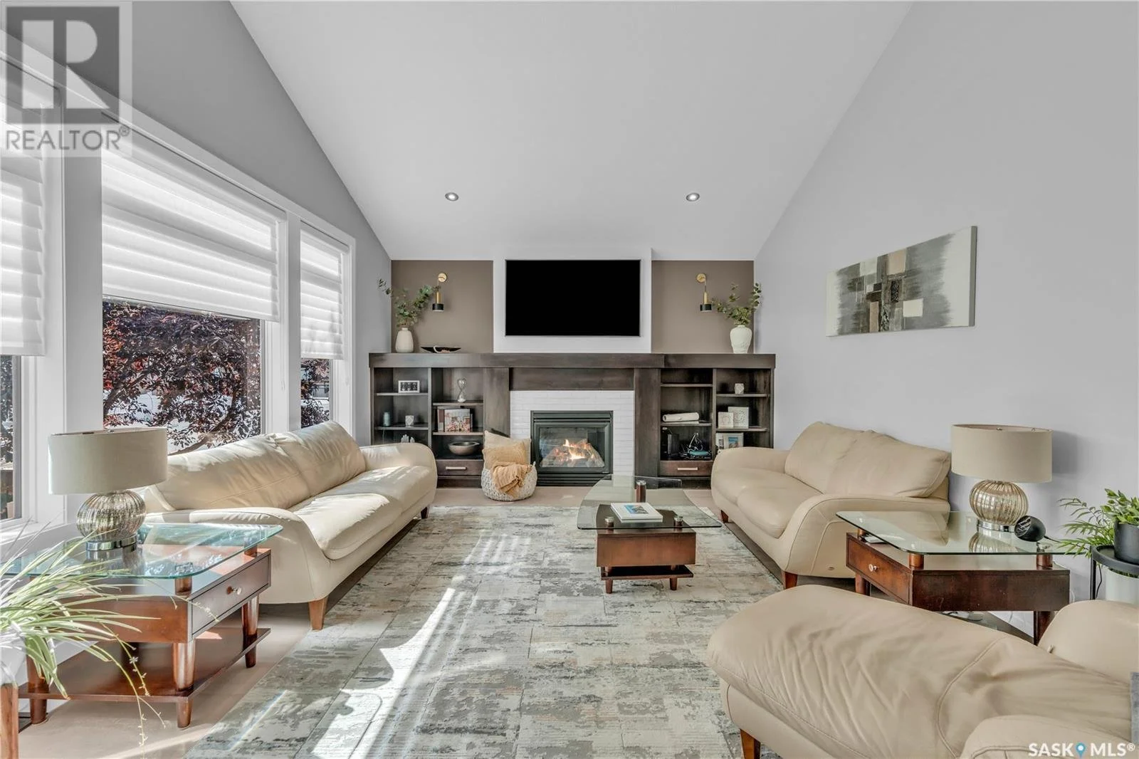 4103 Freeman Road E - 3.jpg