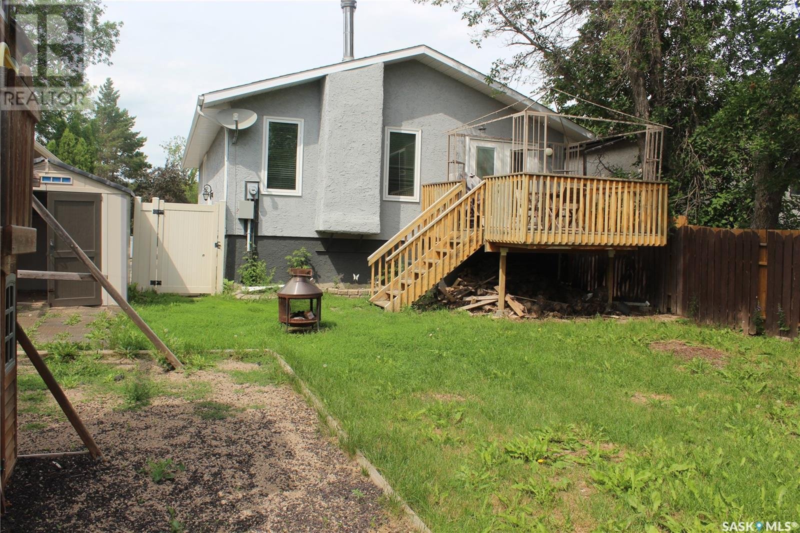 6731 Mawson Ave - 6.jpg