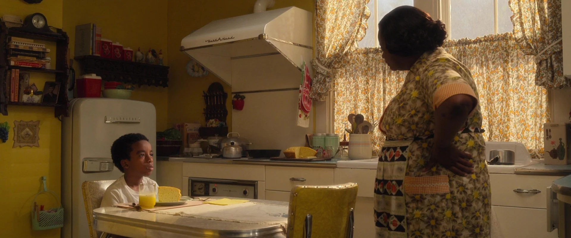 WITCHES_KITCHEN_1.jpg