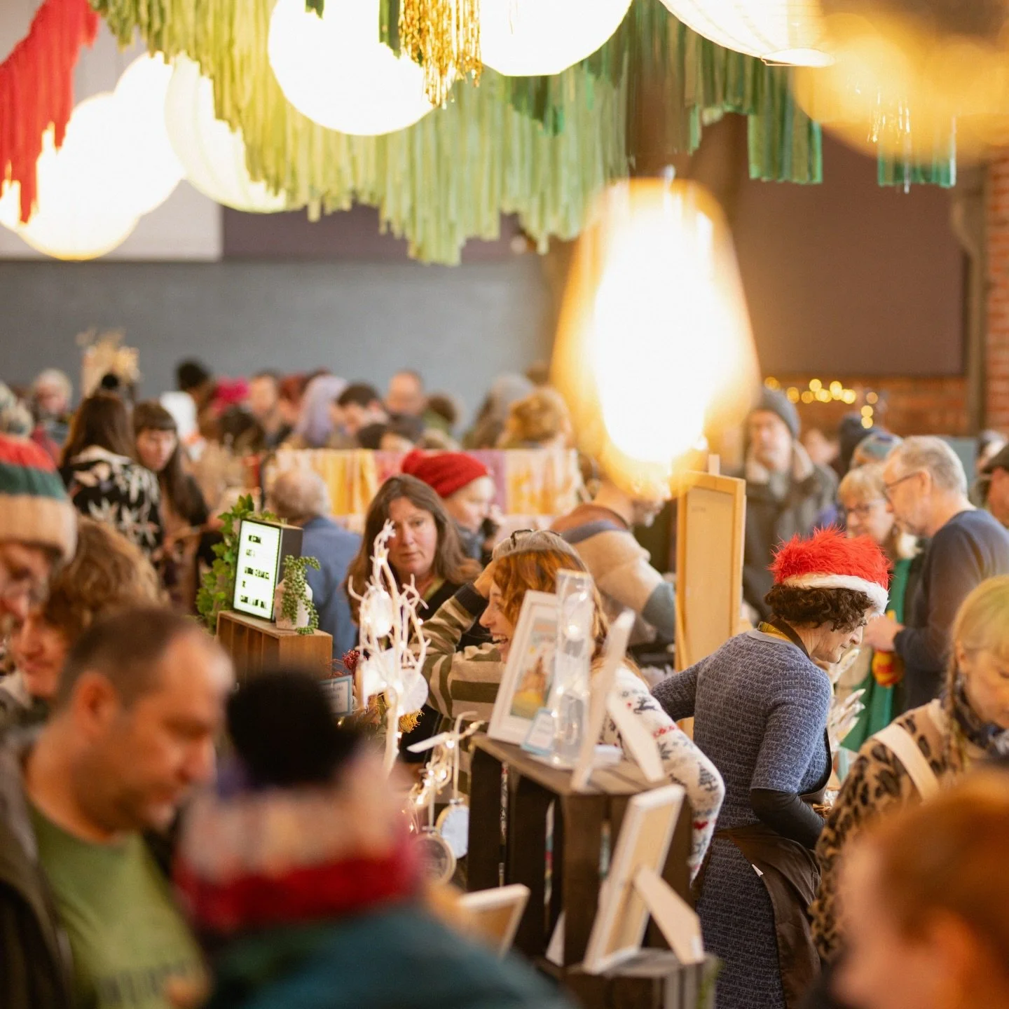 ✨Forage Christmas Market on TODAY! ✨

12pm - 6pm @riggandfurrow 🎄

Street food from @thepottedlobster @gnocchignights &amp; @thestreetkitchenne 🦞 🥧 🍝 

Also a big THANKS to everyone that braved the weather yesterday and supported all our talented