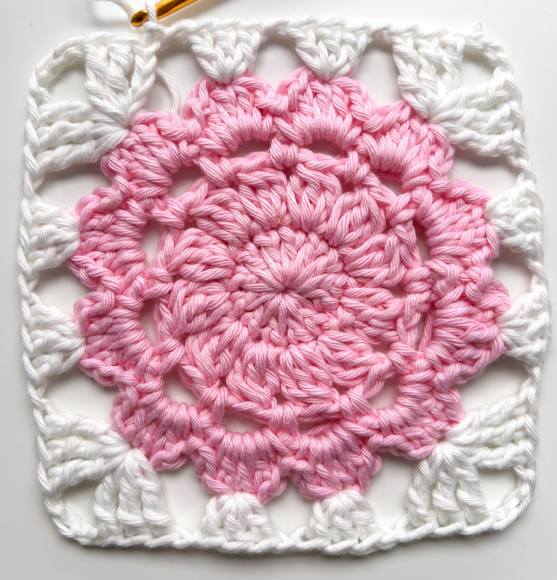 crochet flower granny square