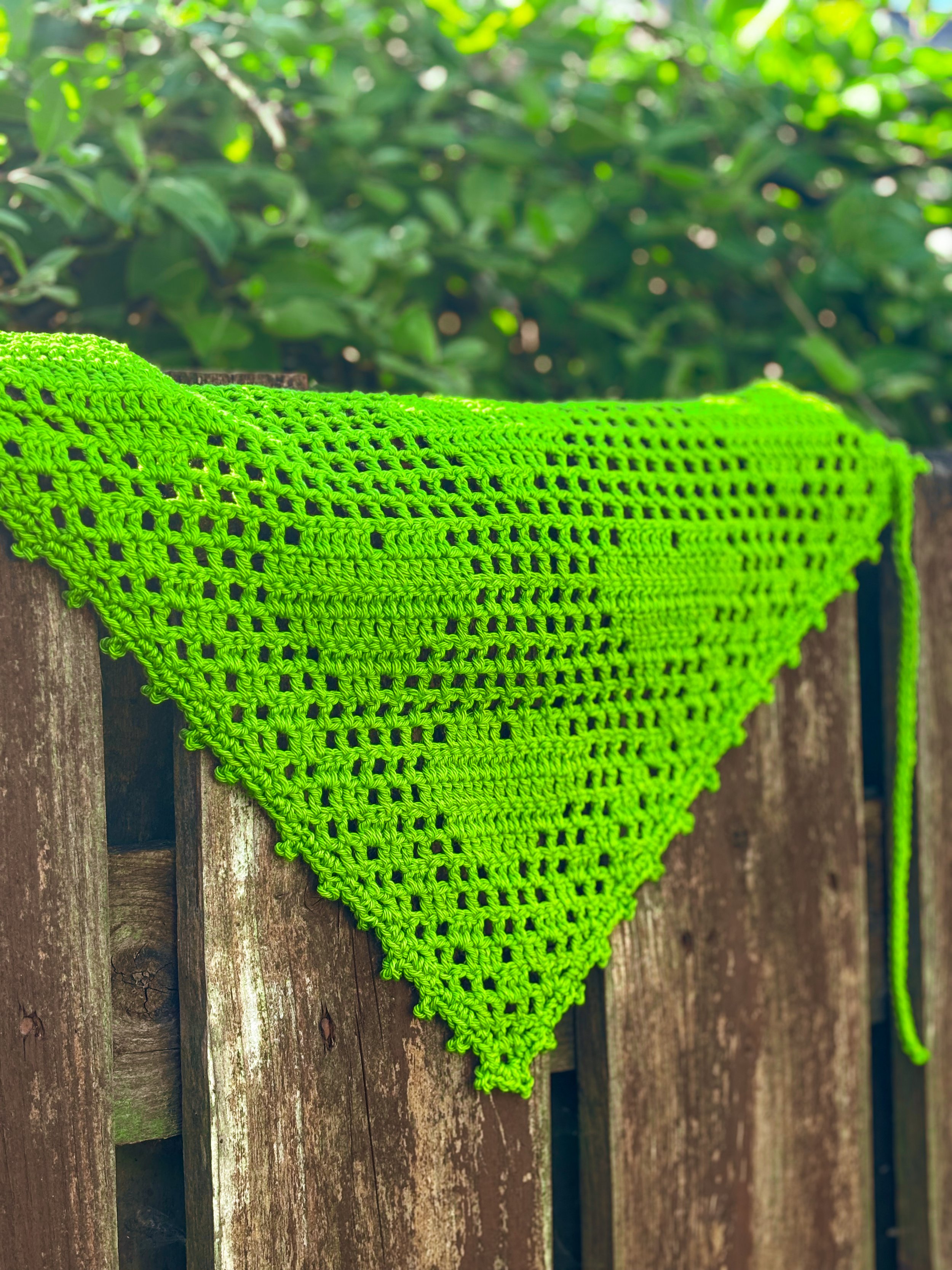 How to crochet a Bandana for beginners.JPEG