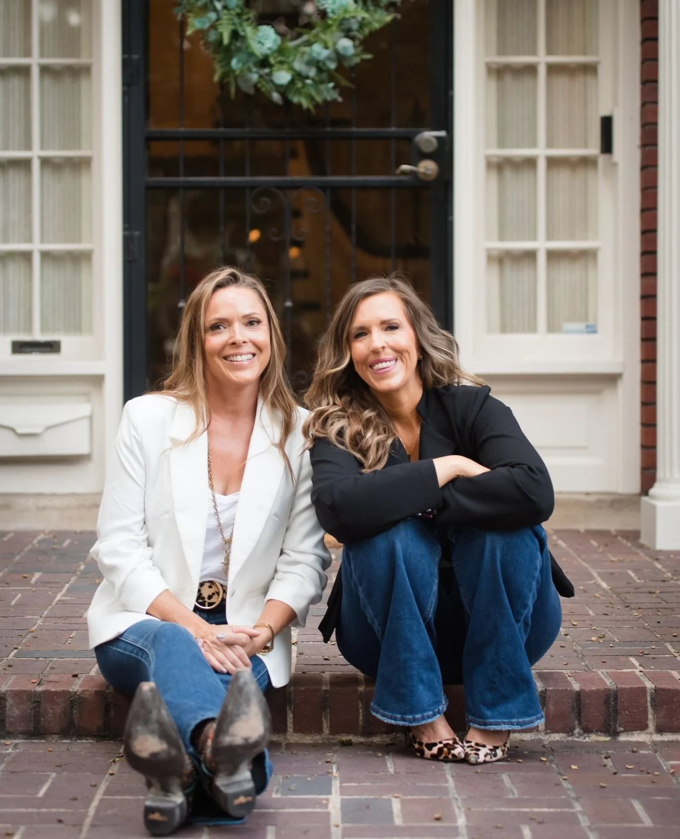 Colorado realtors @allisonandtiffany do everything they can to make their clients feel right AT home. ⁠
⁠
I love the way this pair supports each other and shows up with authenticity and heart. ⁠
⁠
⁠