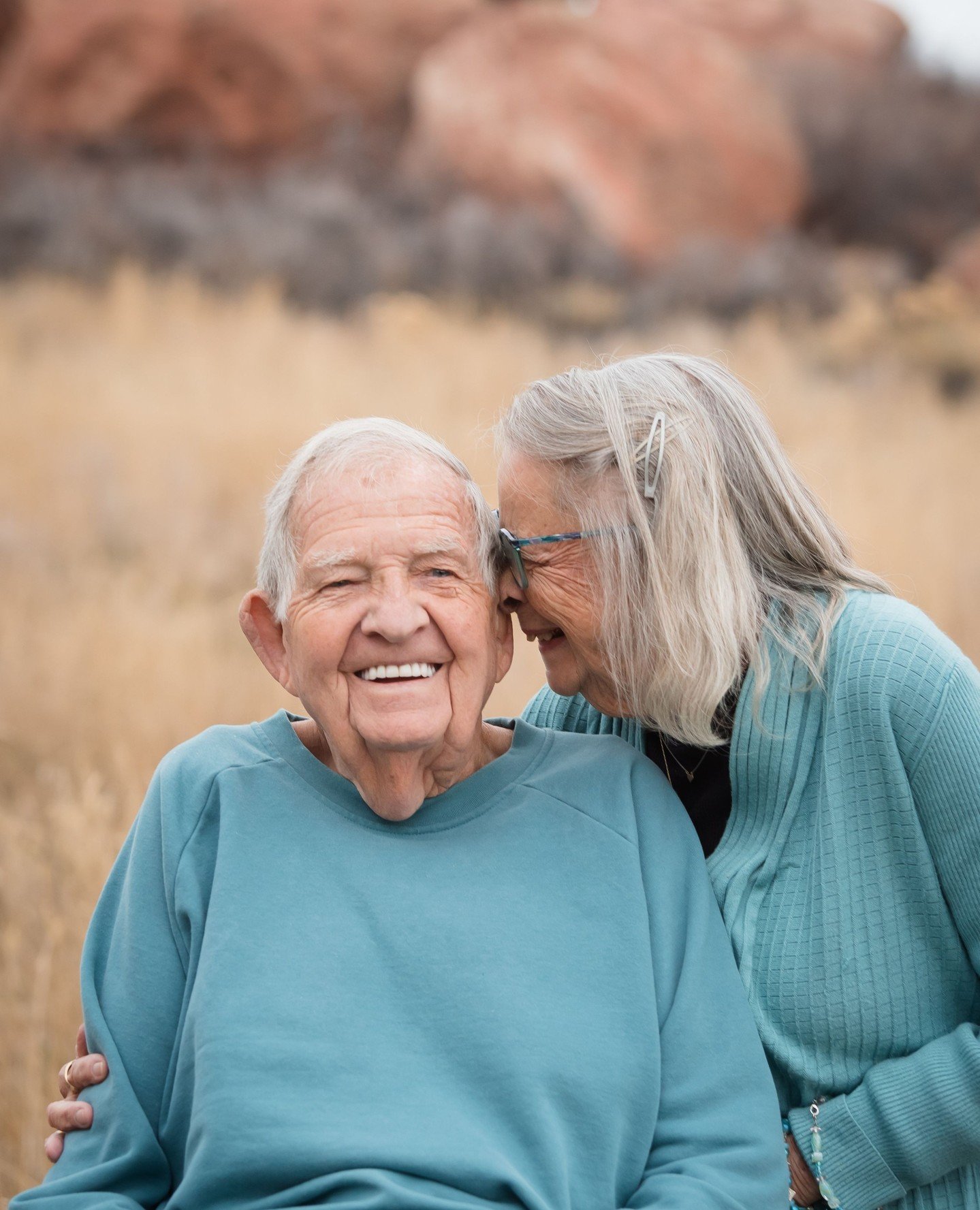 Patience, laughter, and a lot of grit are the ingredients of a long marriage. These two are a shining example of commitment to one another. ⁠
⁠
#outdoorfamilyphotos authenticphotos #denverfamilyphotographer