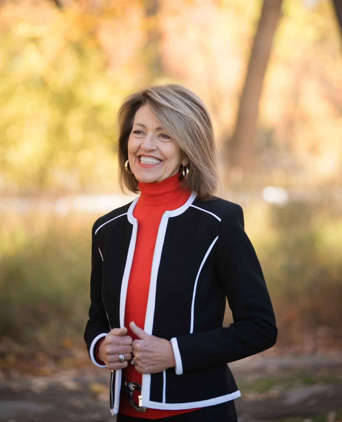 Power suits and nature do indeed go together. I love a woman who is comfortable in both worlds.⁠
⁠
#denverportraitphotographer #personalbrandingphotos #femalephotographers