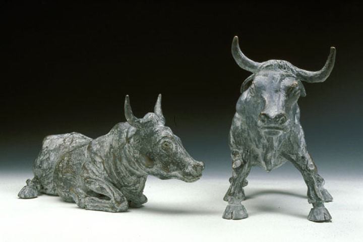 Bovi, bronze Left 13 × 28 × 14 cm, Right 19 × 29 × 14