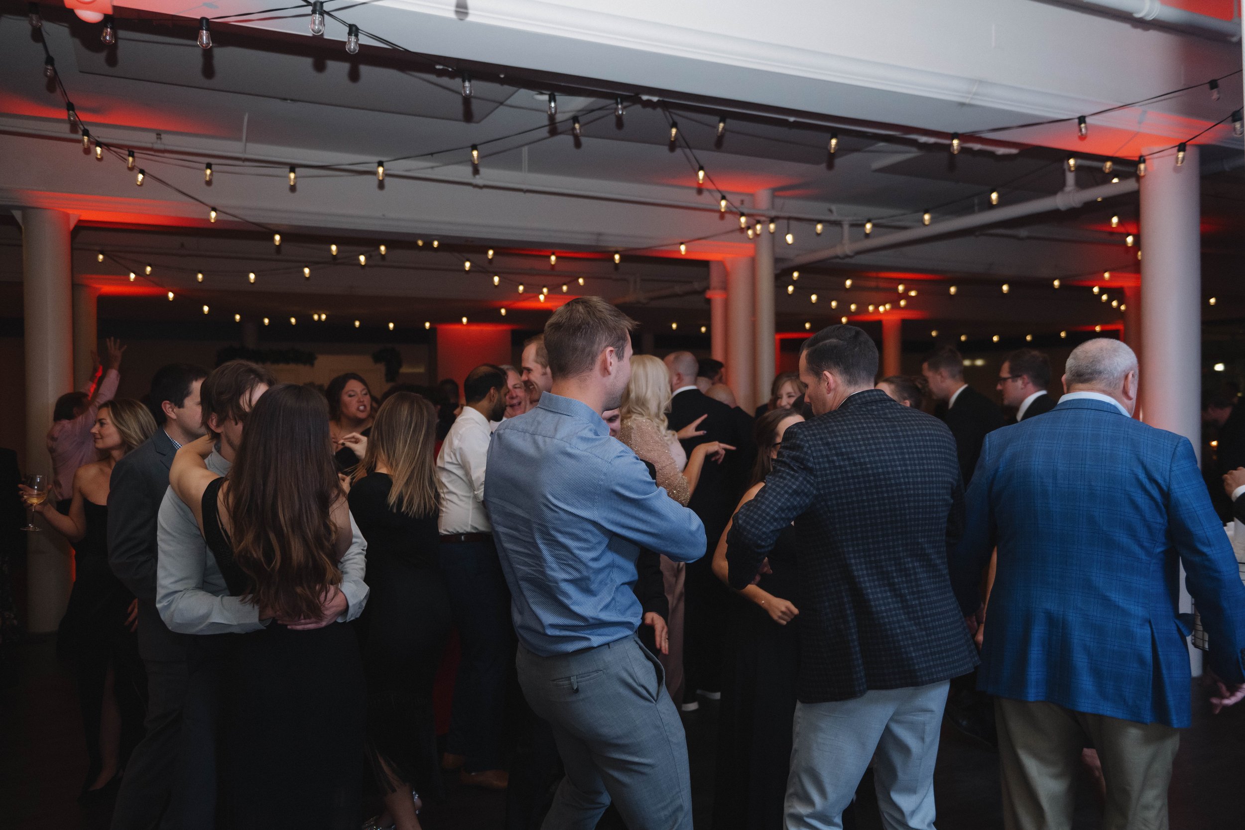 Flexible corporate event floor plan with networking and presentation space