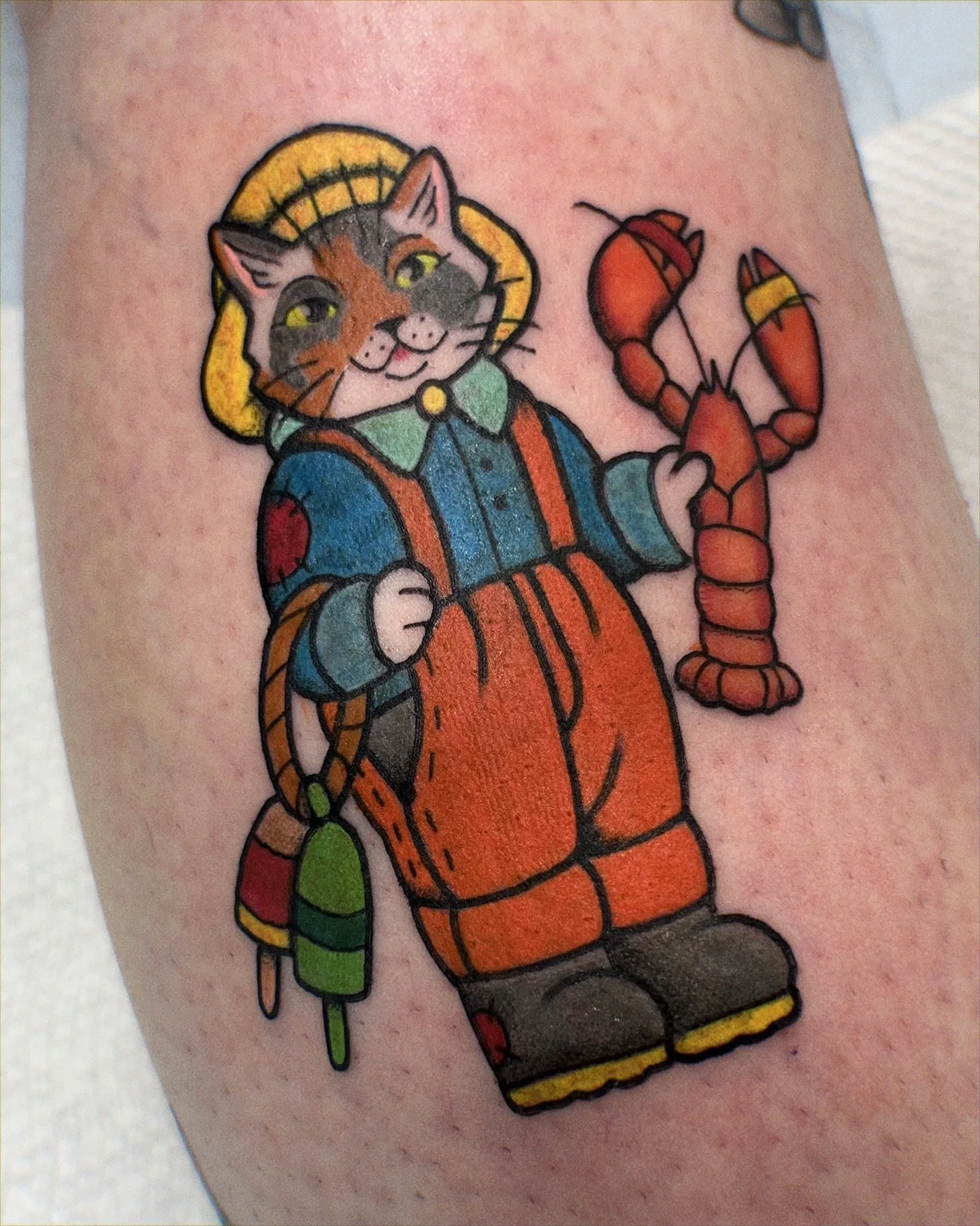 A little tiny furry maine lobsterman!
.
.
#cat #cattattoo #mainer