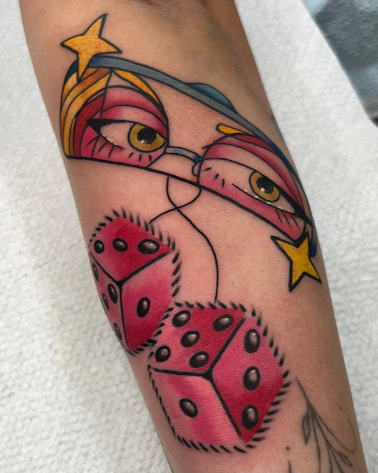 mirror tattoo! Had so much fun doing this one would love to do more color stuff! #tattoo #traditionaltattoo #colorfultradtattoo