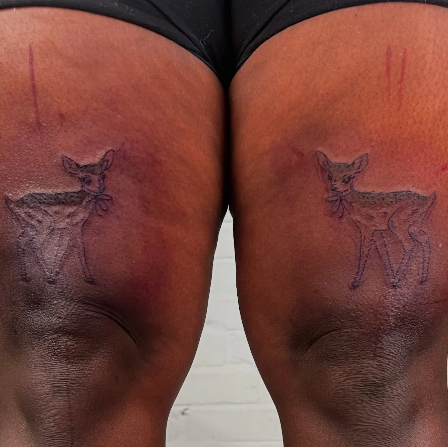 Two heads are better than one! 😊🙌🏽 what about two tattoos 👀 Don&rsquo;t often get to do pairs, but had these in the same week! Definitely needed the placement practice!