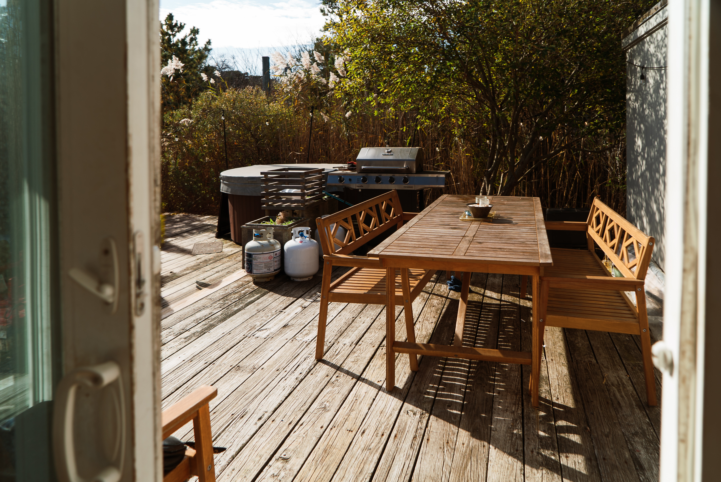 FIXEDTable outside 2.png