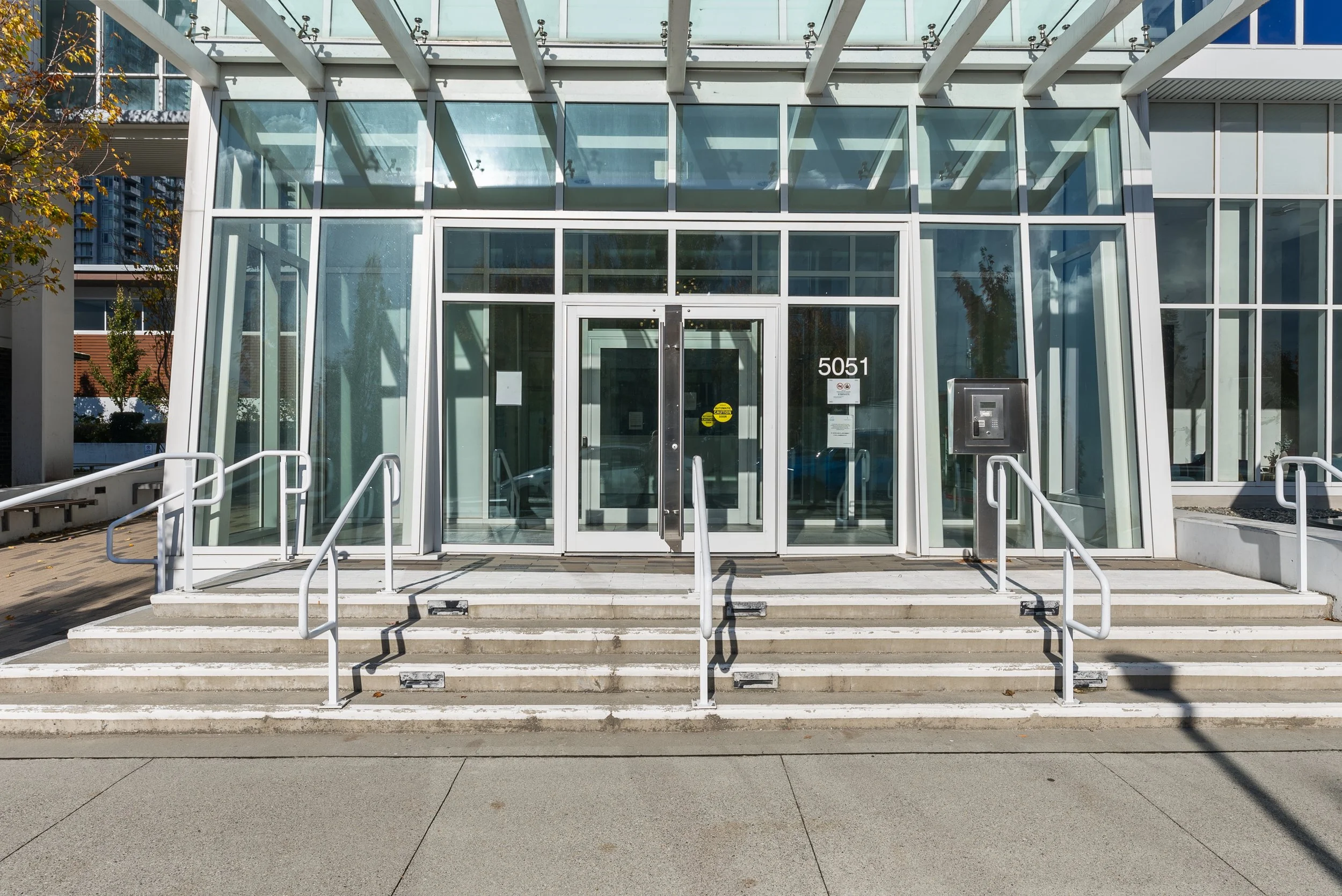 [For Rent]  2207 - 5051 Imperial St