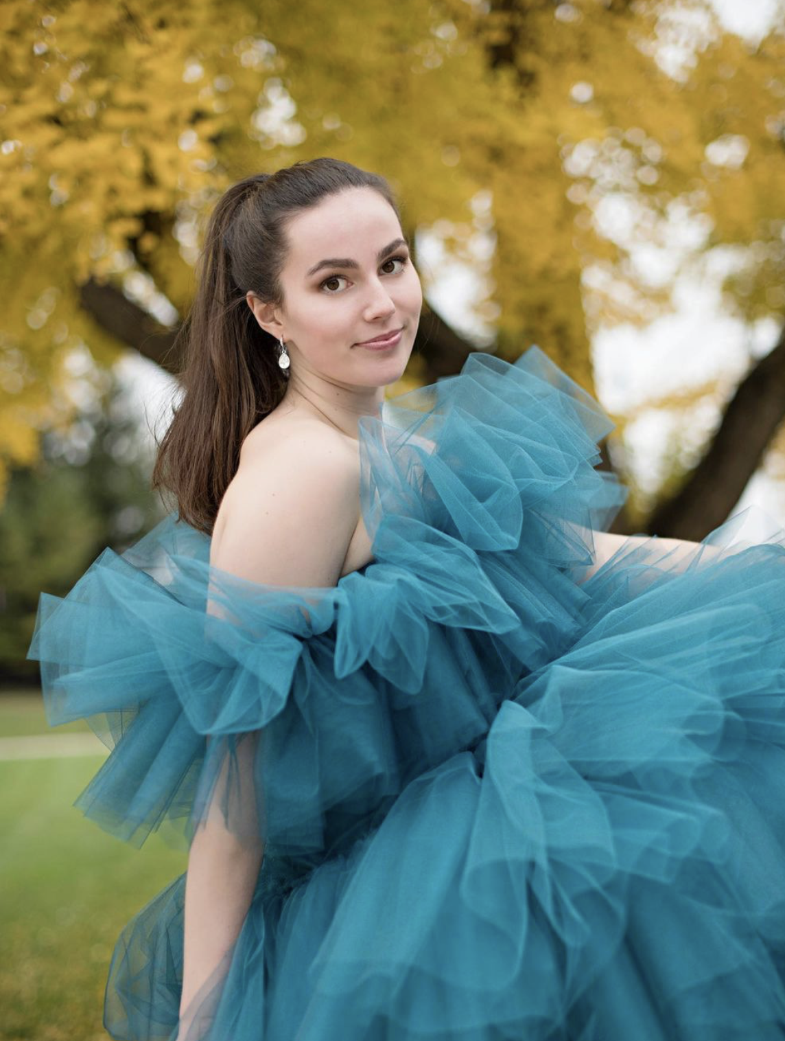 Evening Gown
Teal satin and tulle fabric