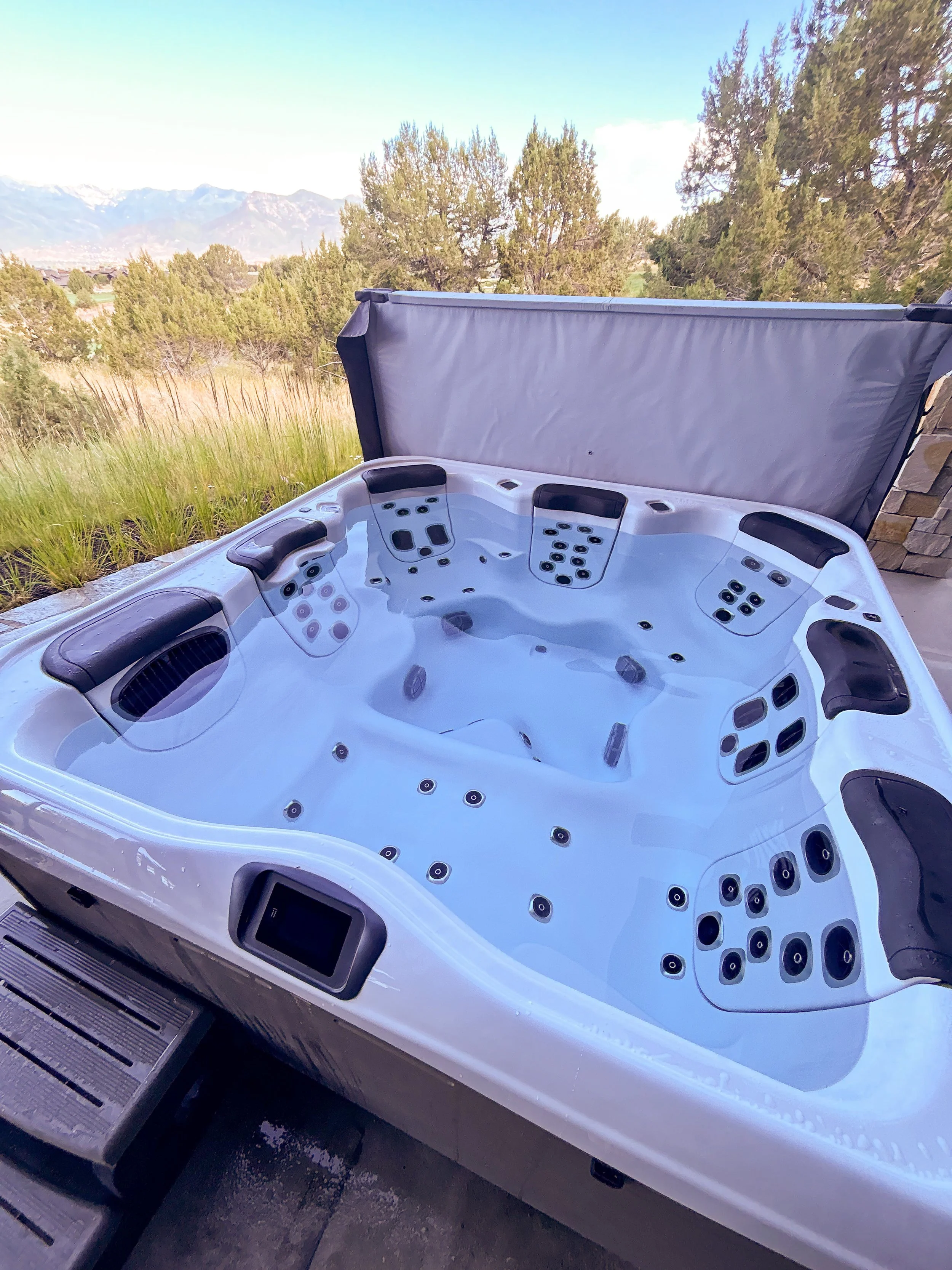 hottub5.JPG