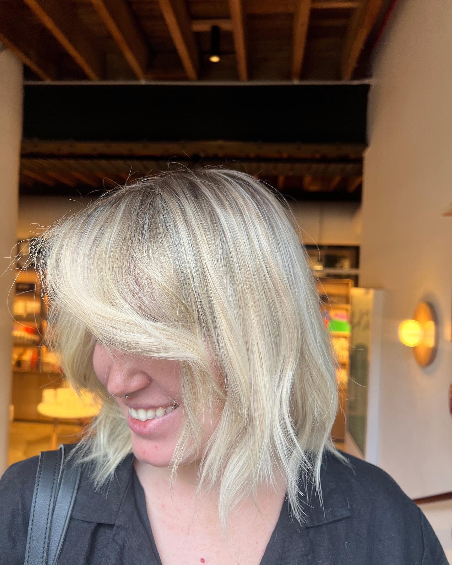 What a transformation ⭐️🌟💫
@matika_little 
@salon.lane 
@k18hair_australia 
@originalmineral 
This was over two sessions and honestly I was surprised at how well her hair lifted. I&rsquo;m obsessed with the results 😍🤩
#blonde #blondebabe #hairtra