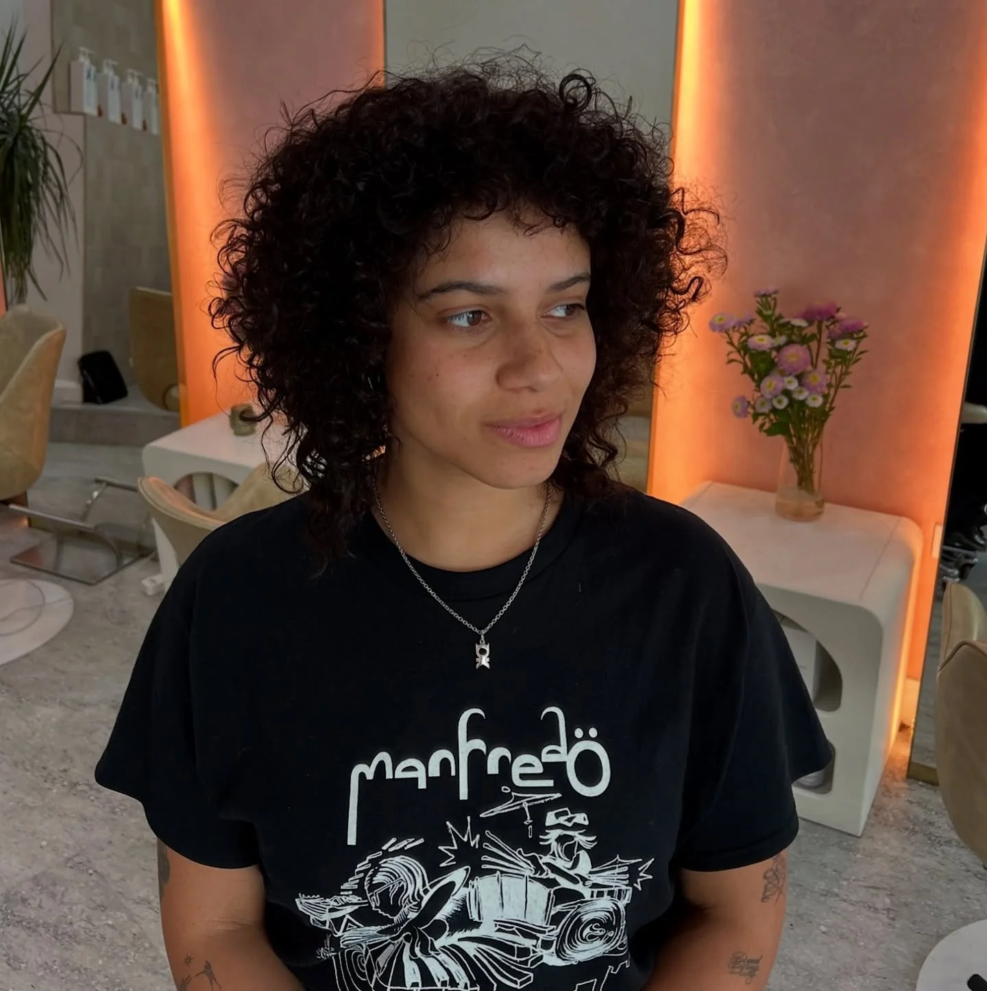 Cut, colour correction and curl refresh for Yewande 💥💥

#shaghaircut #curlyhaircut #innerwesthairsalon #innerwesthairdresser #sydneyhairdresser