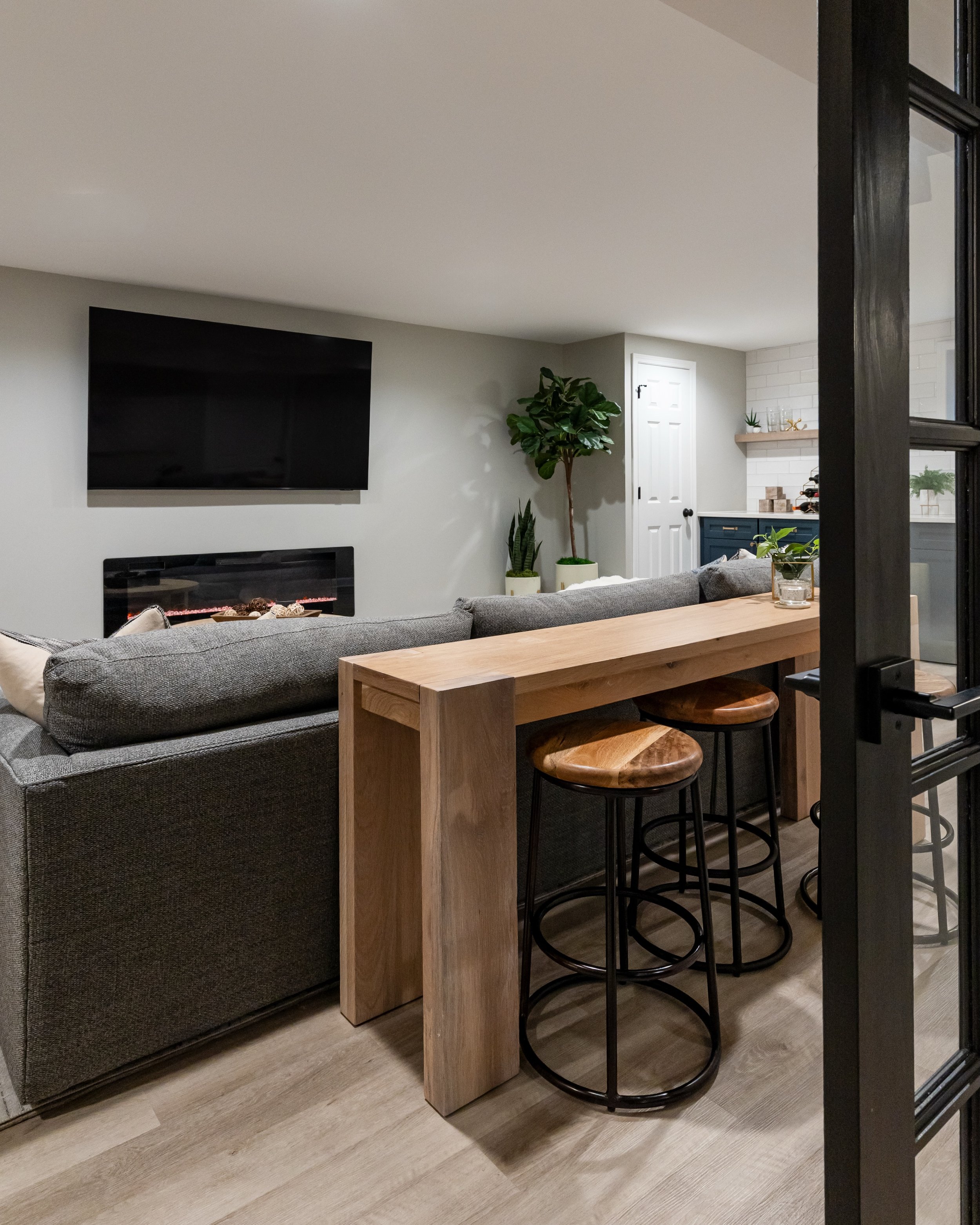 From game day to movie night to evening sauna, this cozy space packs a punch. 

Project: Buckingham Place
Photos by @juliannegreeninteriorsphoto