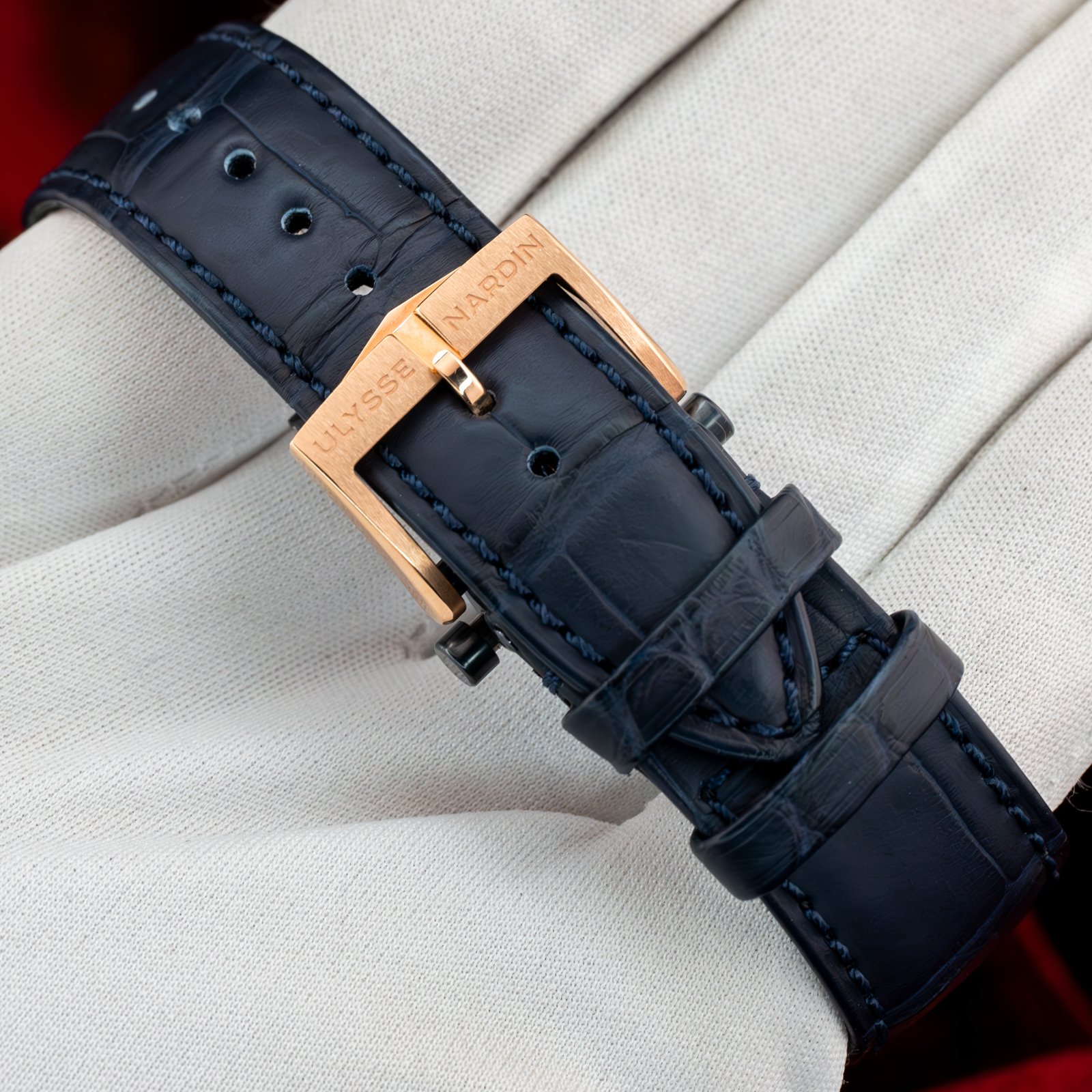 UlysseNardinFreakAdventurine.24.jpg