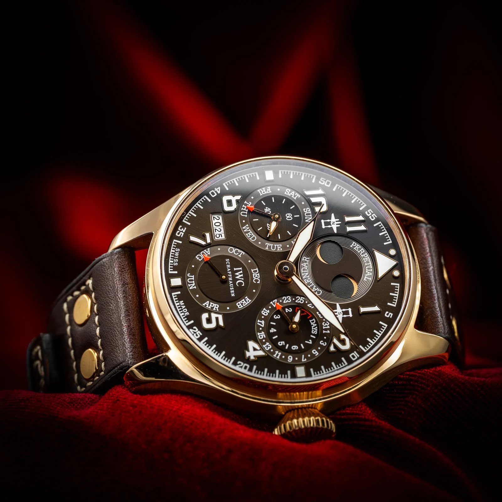 iwc-portuguese-perpetual-calendar-perpetual-moonphase-the-stellaris-collection.02.jpg