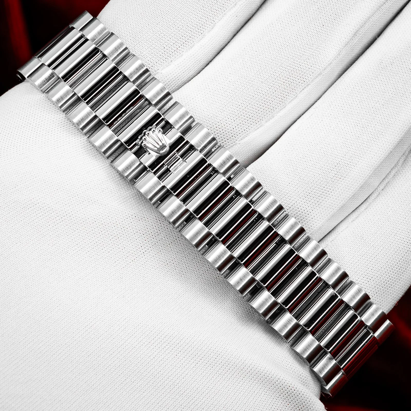 rolex-day-date-40-platinum-ice-blue-motif-the-stellaris-collection.23.jpg