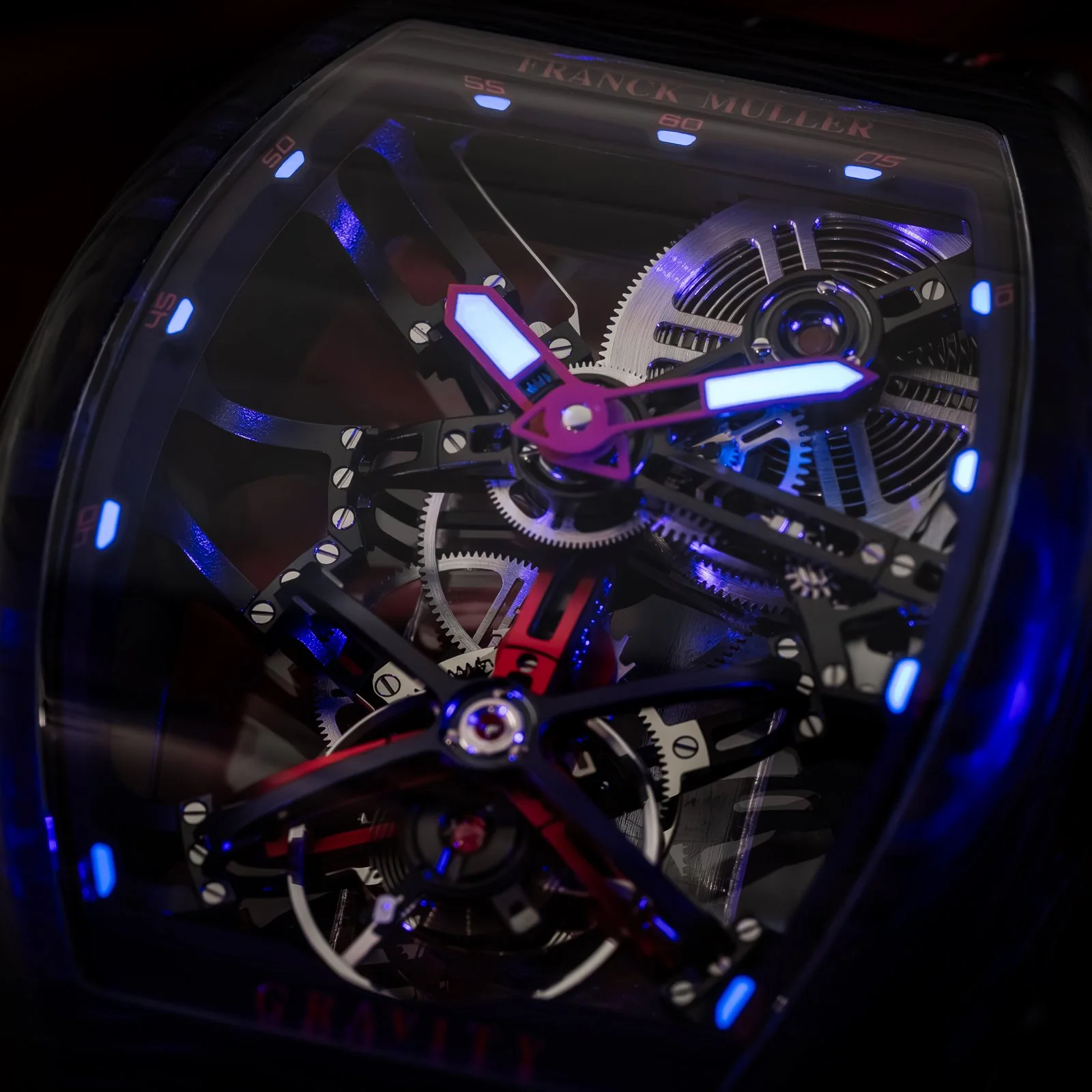 franck-muller-vanguard-gravity-skeleton-red-the-stellaris-collection.10.jpg