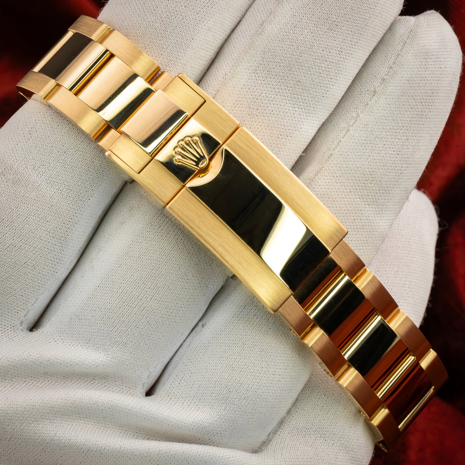 RolexDaytonaYellowGoldGreenDial.22.jpg