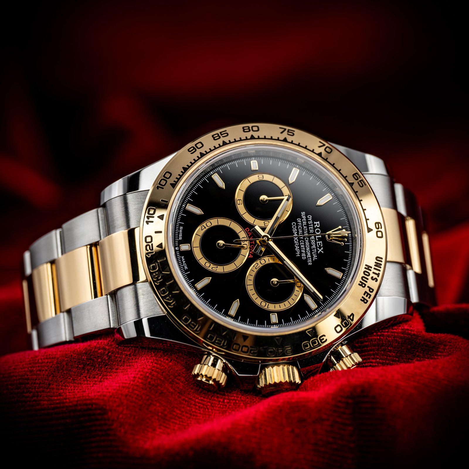 RolexDaytonaTwoToneBlackDial.02.jpg