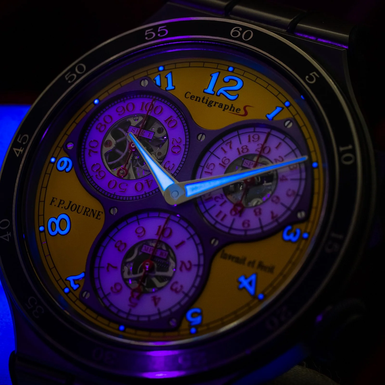 fp-journe-centigraphe-linesport-44mm-titanium-yellow-dial-cts2.18.jpg