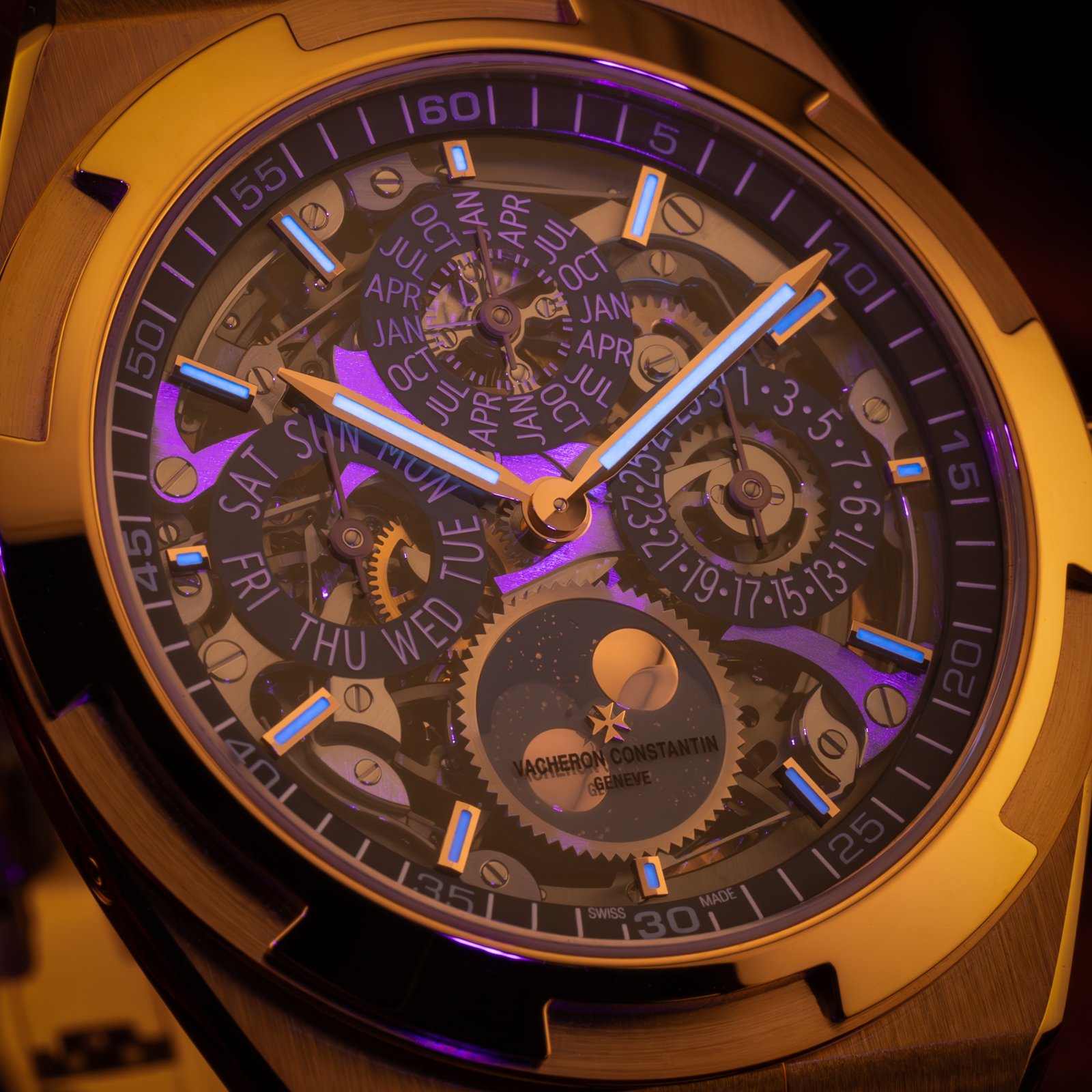 VacheronConstantinOverseasRoseGoldPerpetual.13-2.jpg