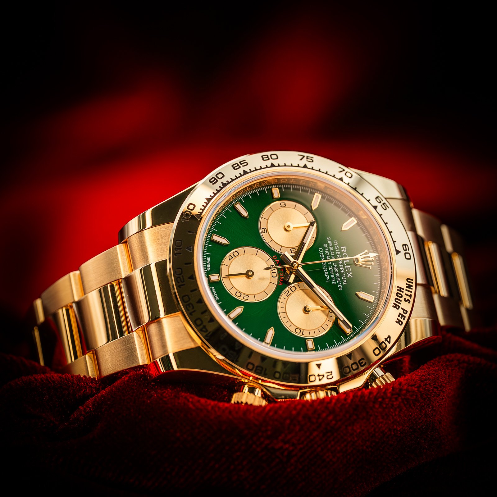Rolex126508GreenDial.02.jpg