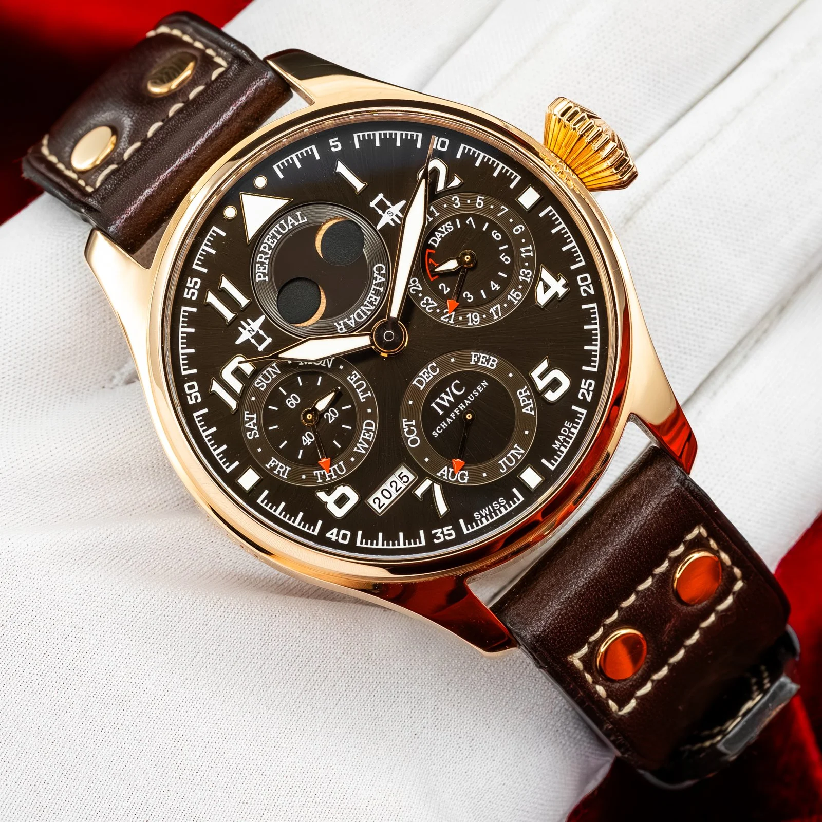 iwc-portuguese-perpetual-calendar-perpetual-moonphase-the-stellaris-collection.12.jpg