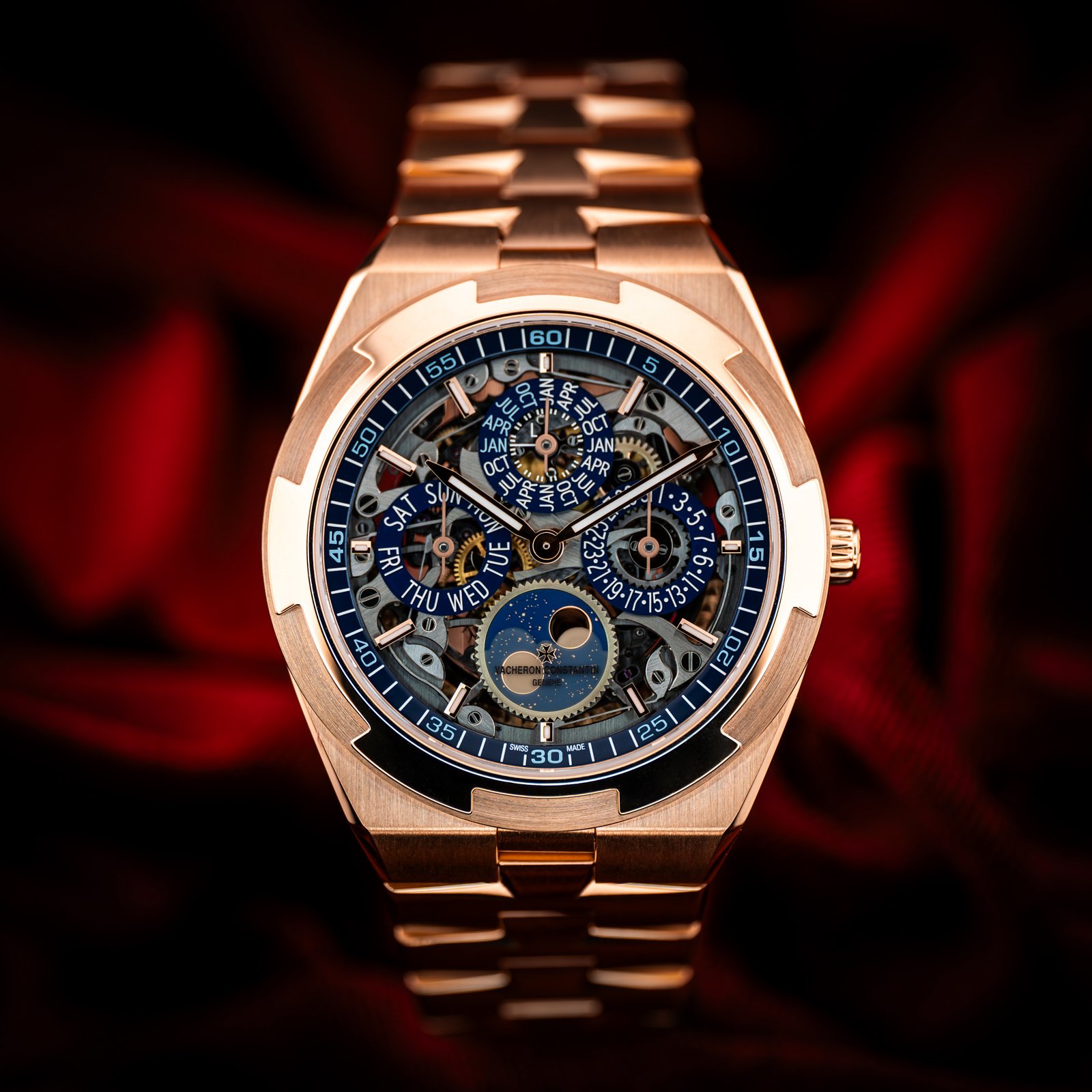 VacheronConstantinOverseasRoseGoldPerpetual.01.jpg