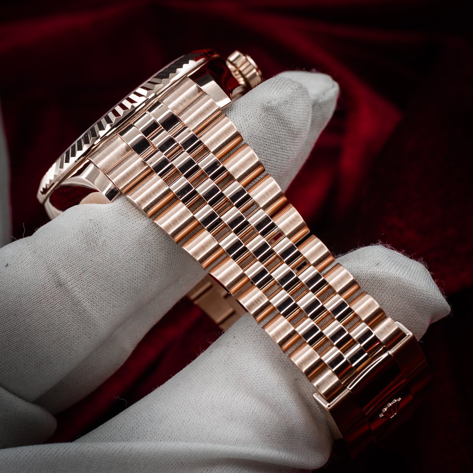 RolexSkyDwellerEveroseGoldBlueDialJubilee.18-Enhanced-NR.jpg