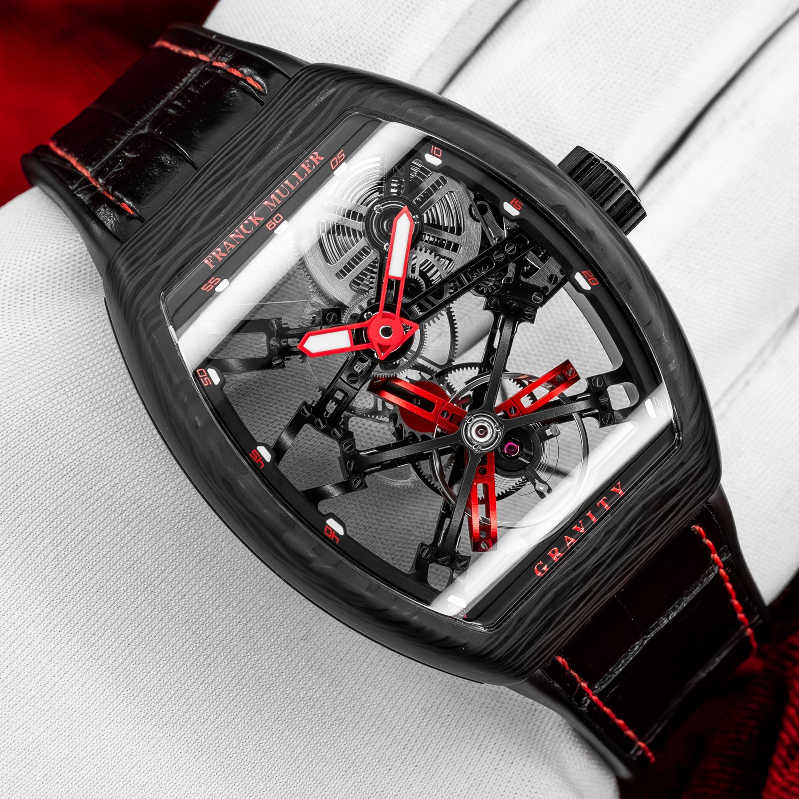 franck-muller-vanguard-gravity-skeleton-red-the-stellaris-collection.11.jpg