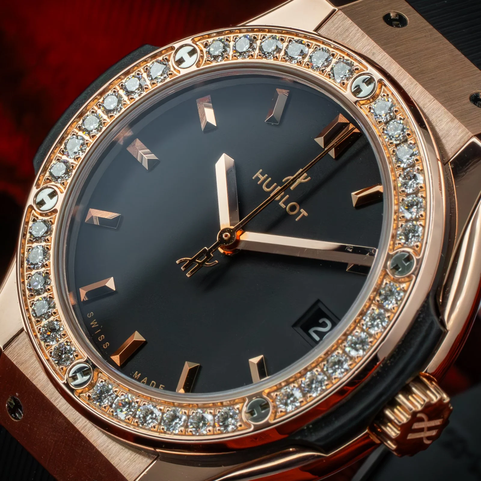 hublot-classic-fusion-quartz-rose-gold-diamond-the-stellaris-collection.11.jpg