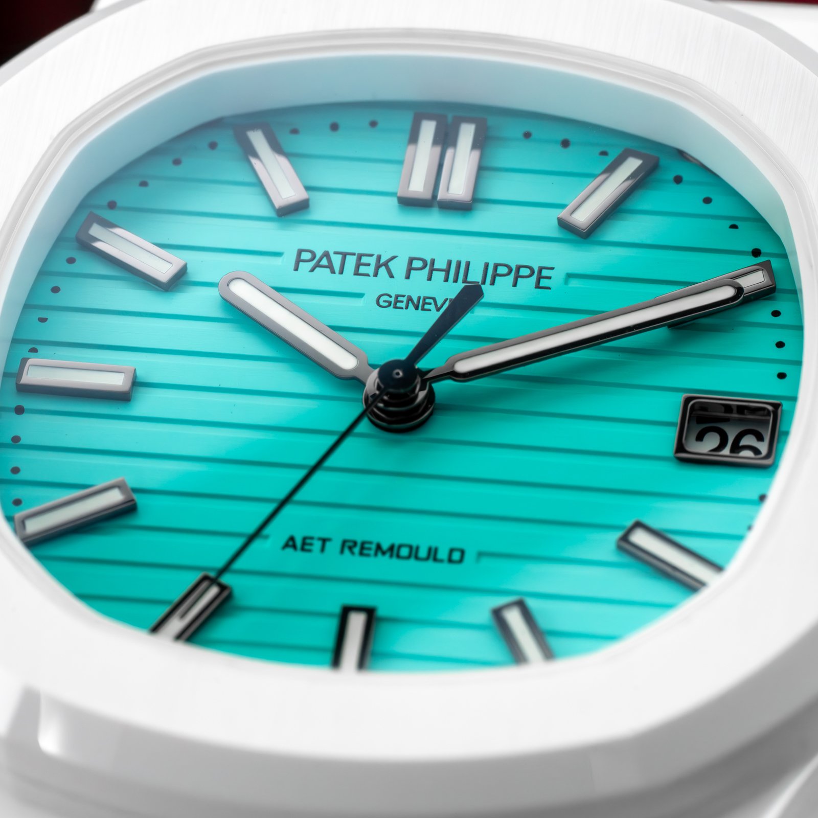 AETRemouldPatekPhilippeNautilusWhiteCeramic.07.jpg
