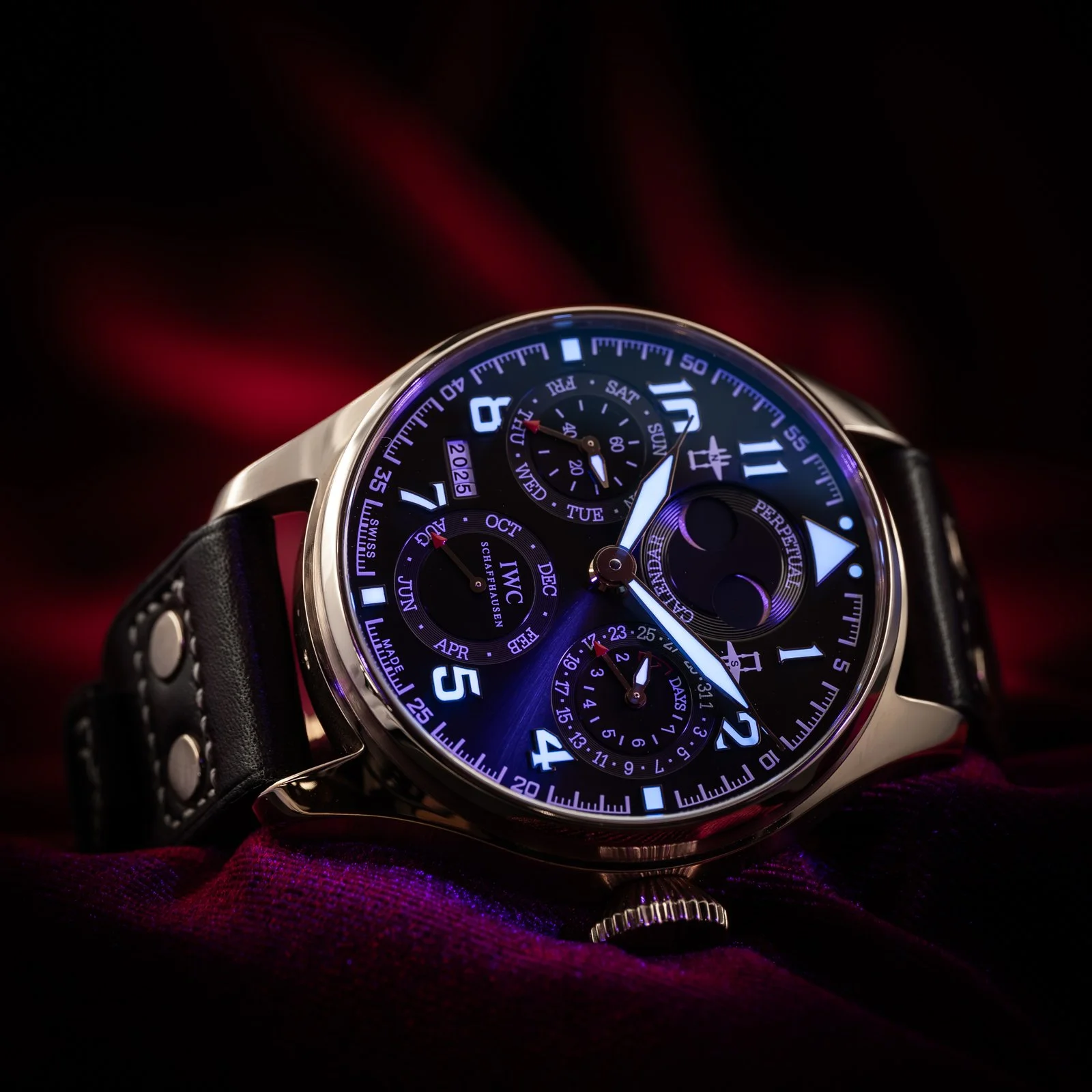 iwc-portuguese-perpetual-calendar-perpetual-moonphase-the-stellaris-collection.15.jpg