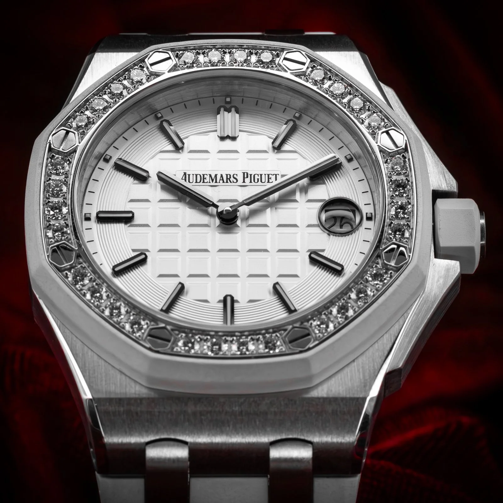 audemars-piguet-royal-oak-offshore-lady-quartz-diamond-bezel-67540sk-the-stellaris-collection.07.jpg